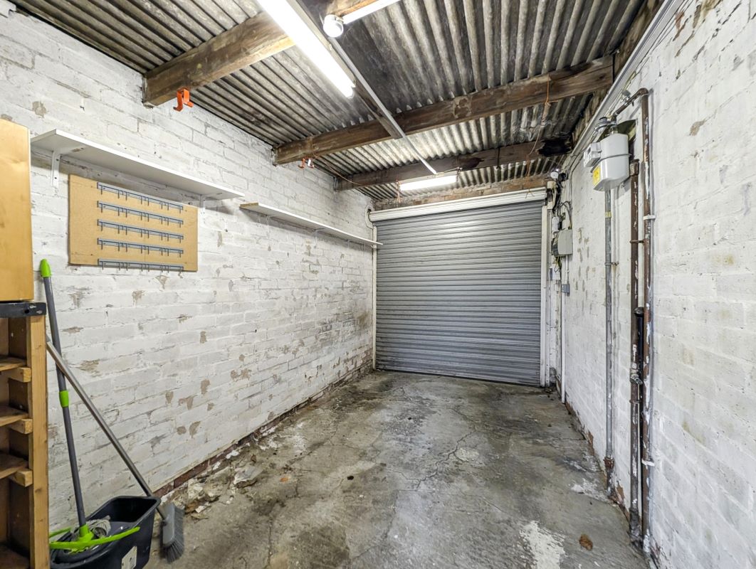 Online Property Auction in London: Moor Park Road, North Shields, NE29 8AY | Auction ends 04/12/2025, a Guide Price of £85,000+.