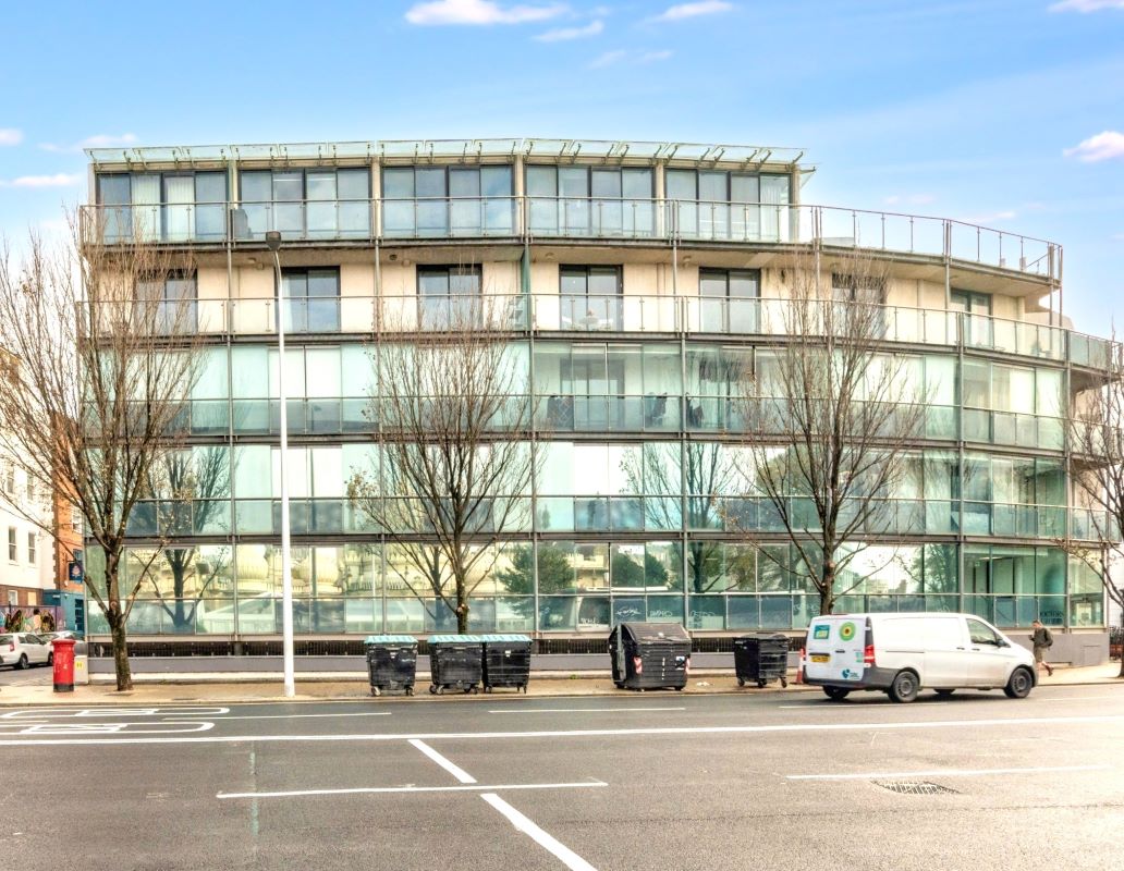 Leasehold Flat and Parking Space Vacant Possession