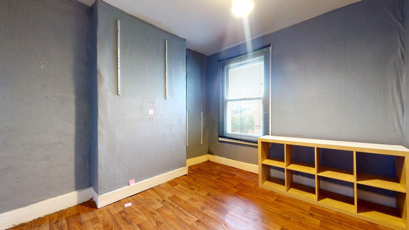 Online Property Auction in London: Howden Street, Peckham Rye, SE15 4LB | Auction ends 04/12/2025, a Guide Price of £750,000+.