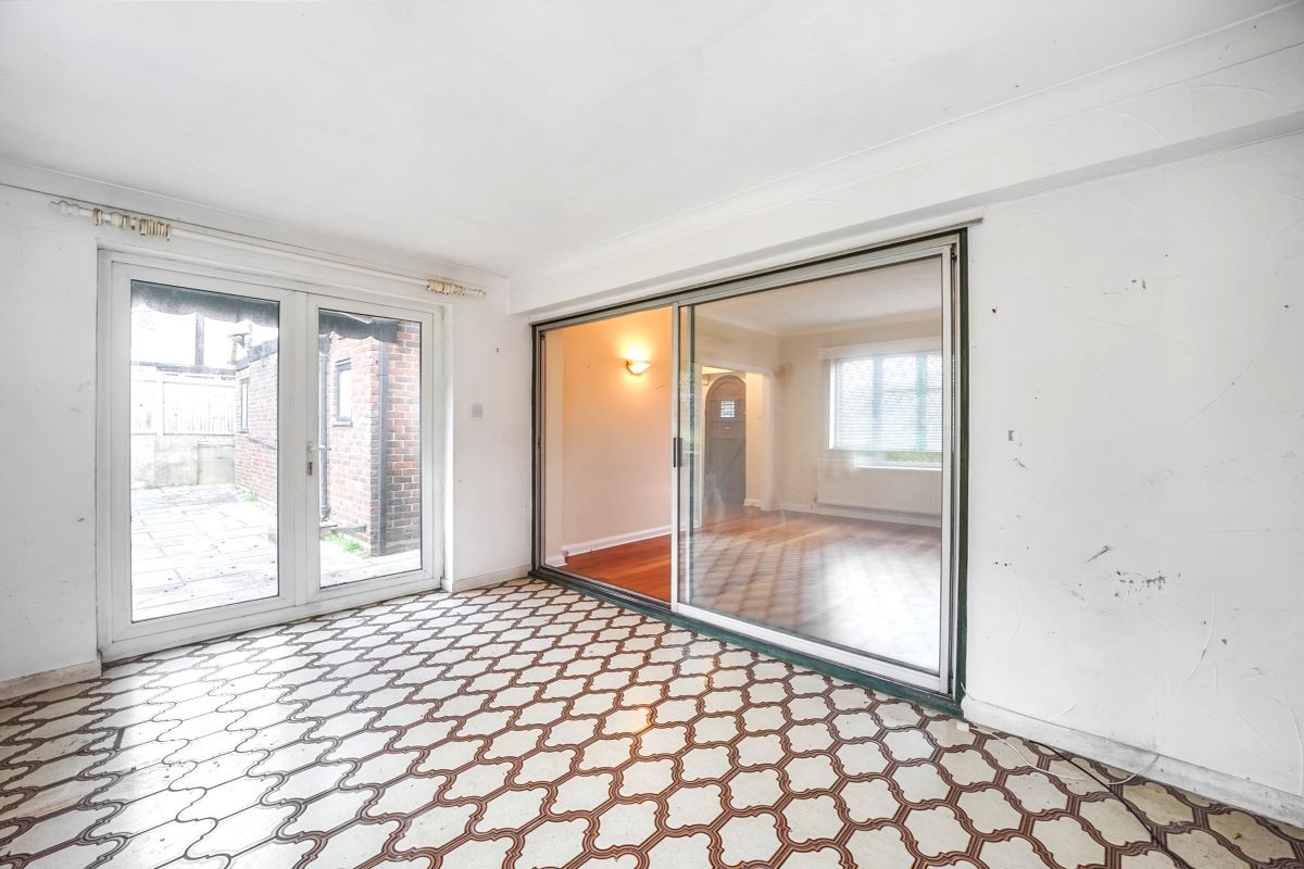 18 Brangwyn Way, Brighton, BN1 8XA