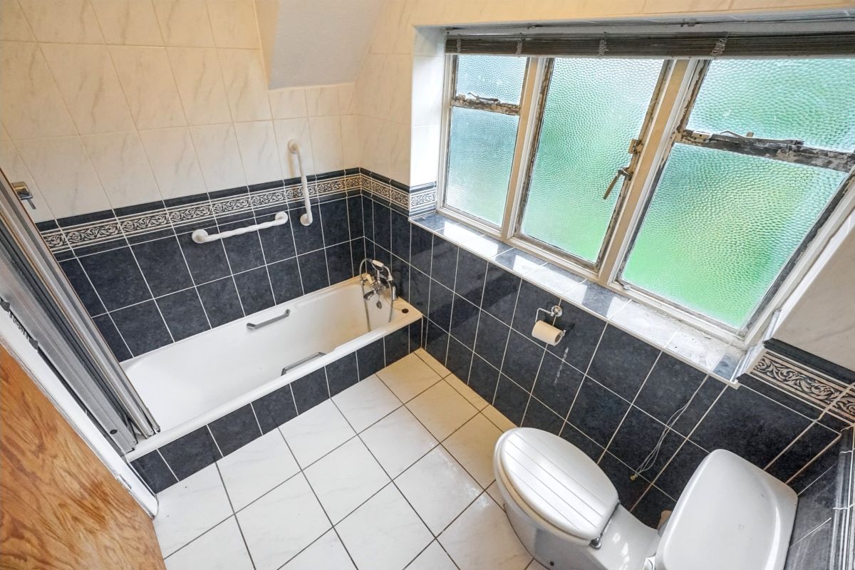 18 Brangwyn Way, Brighton, BN1 8XA