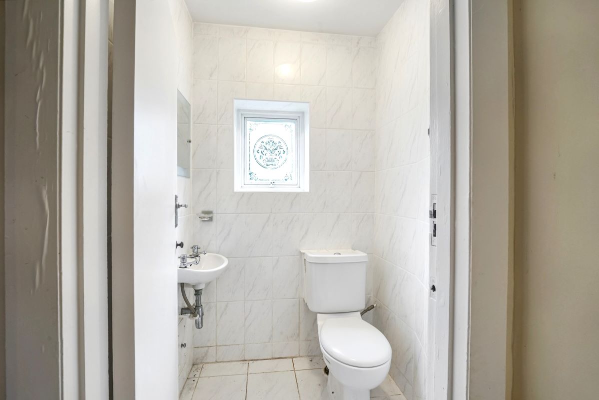 18 Brangwyn Way, Brighton, BN1 8XA