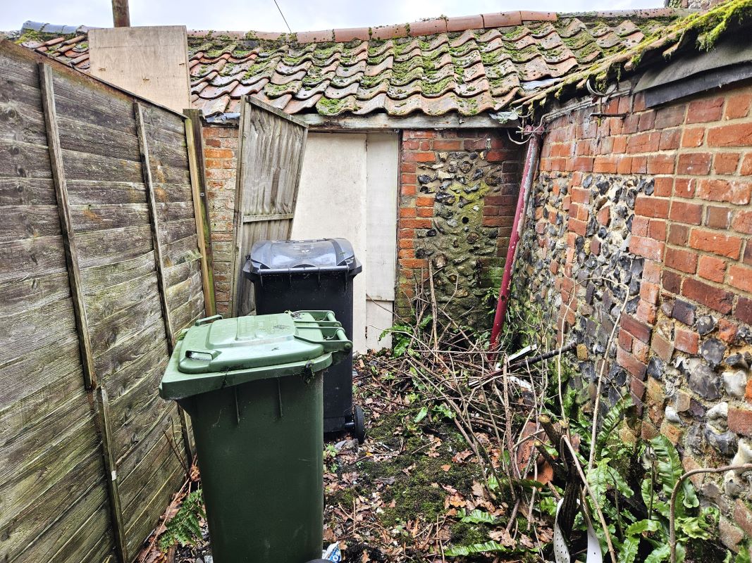 9 Dereham Road, Litcham, King's Lynn, PE32 2NU