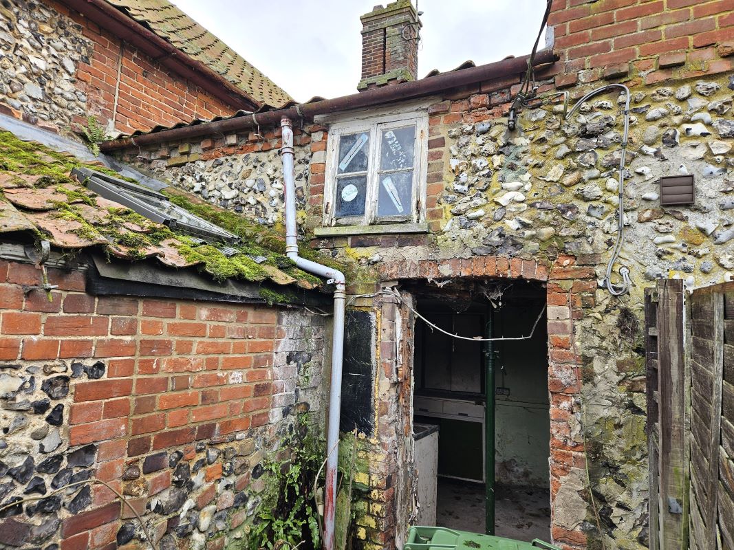 9 Dereham Road, Litcham, King's Lynn, PE32 2NU