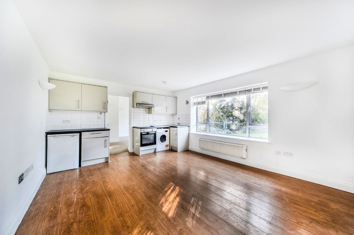 12 St Anns Court, Sunningfields Road, Hendon, NW4 4QY