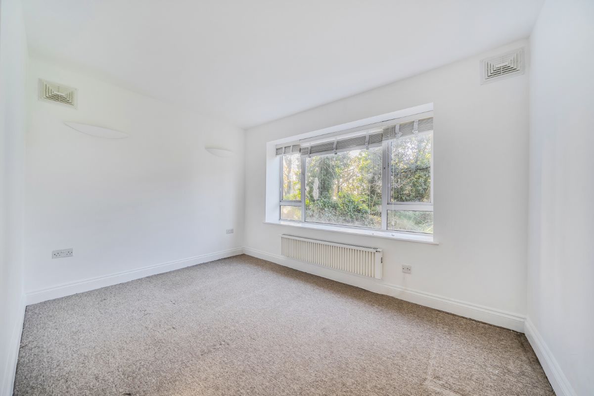 12 St Anns Court, Sunningfields Road, Hendon, NW4 4QY