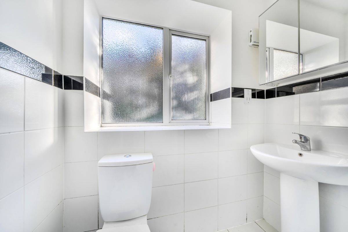 12 St Anns Court, Sunningfields Road, Hendon, NW4 4QY