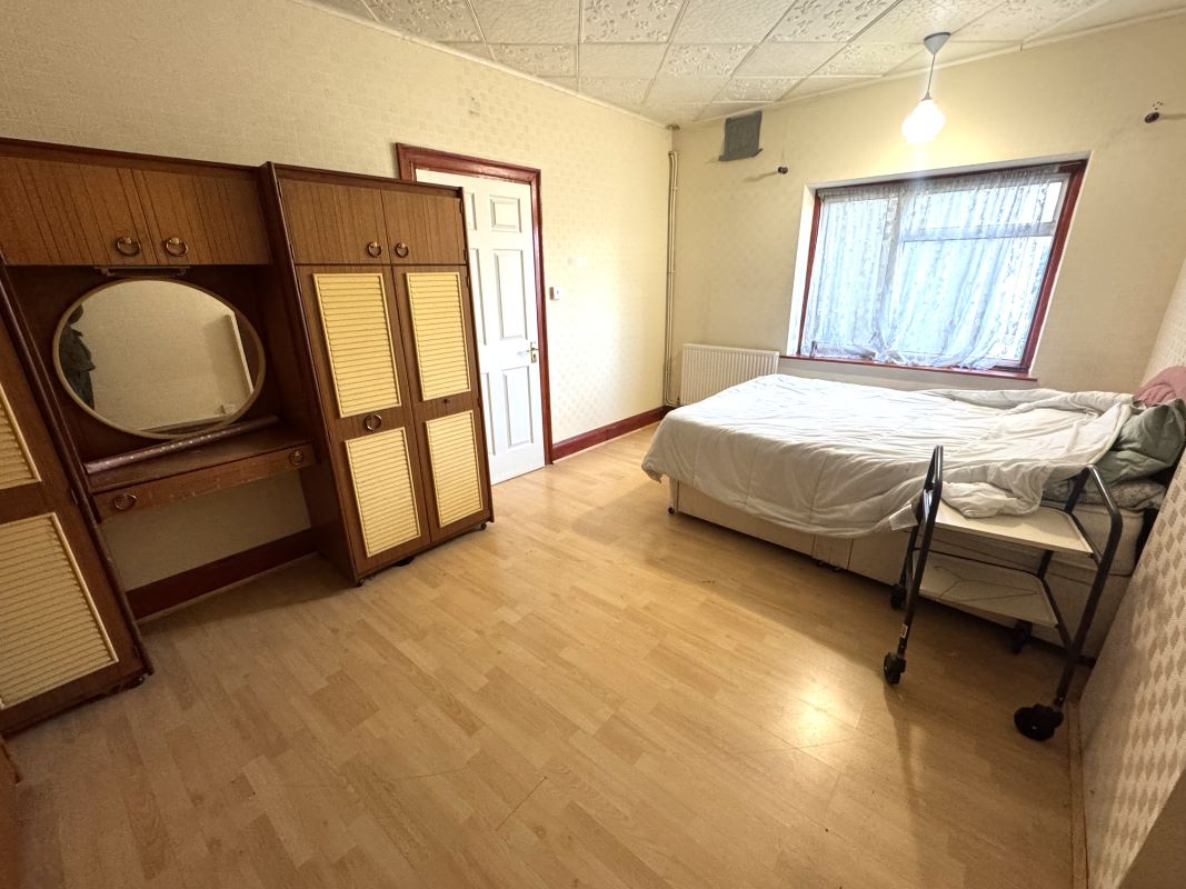 Flat 7 Queens Mansions, Watford Way, Hendon, NW4 3AN