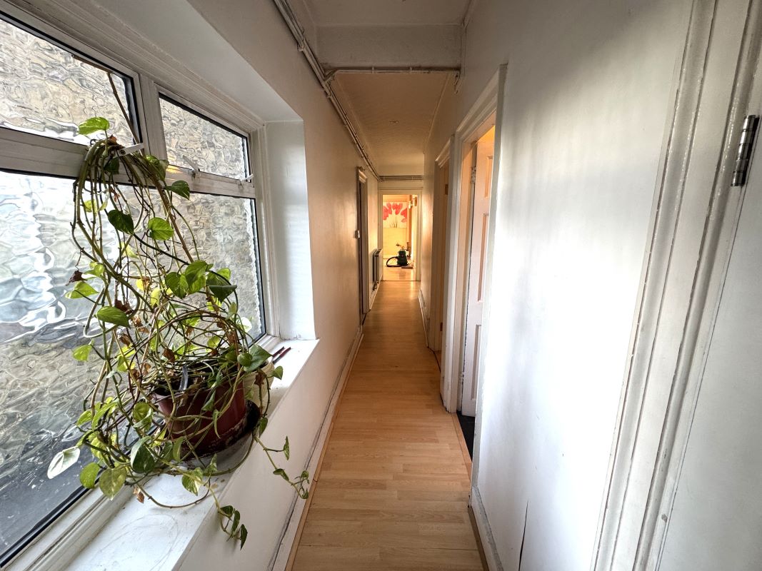 Flat 7 Queens Mansions, Watford Way, Hendon, NW4 3AN