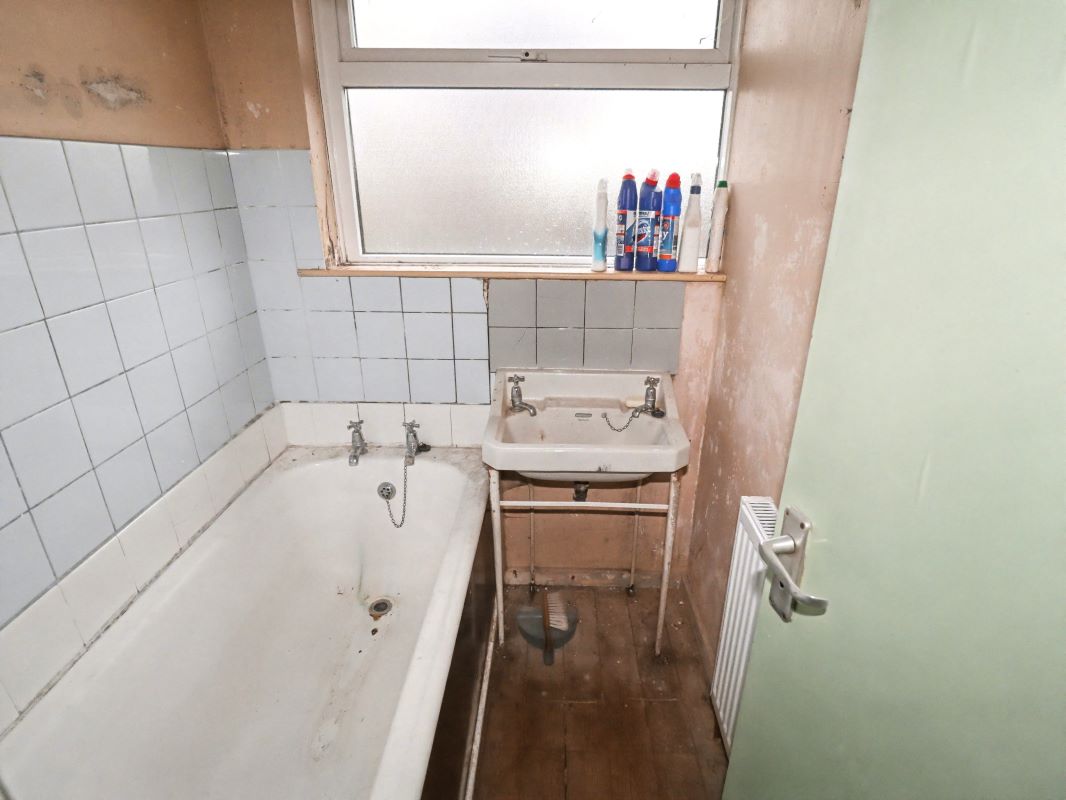 45 St. Margarets Avenue, Bradford, BD4 9AQ