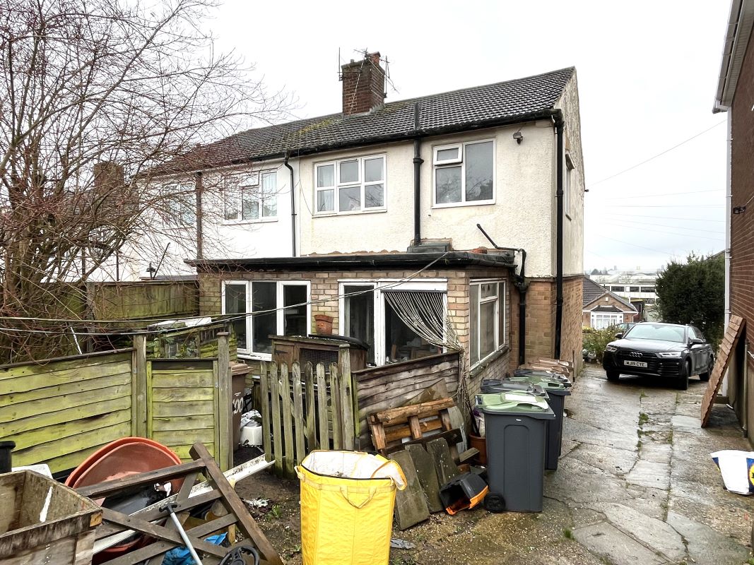 100 Pennine Avenue, Luton, LU3 3EH