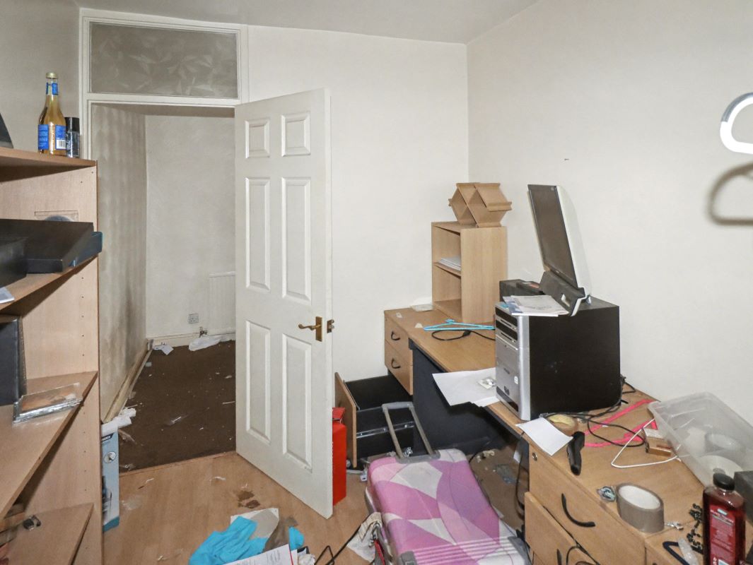 93 Old Run Road, Leeds, LS10 3AZ