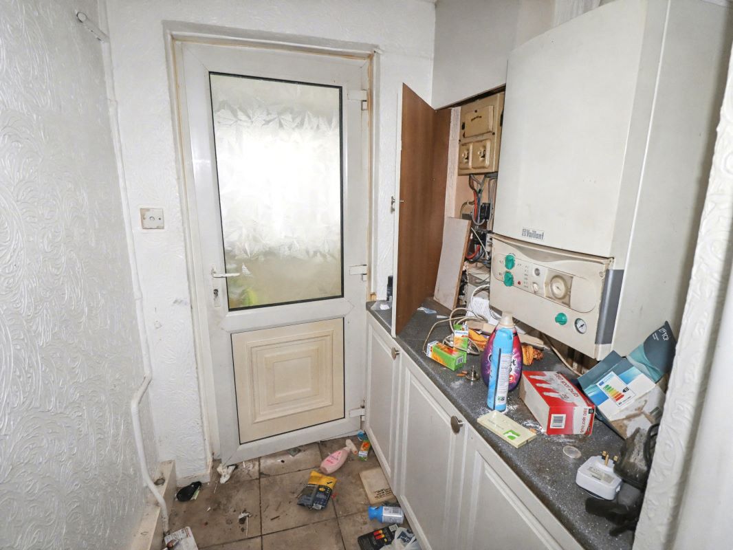 93 Old Run Road, Leeds, LS10 3AZ