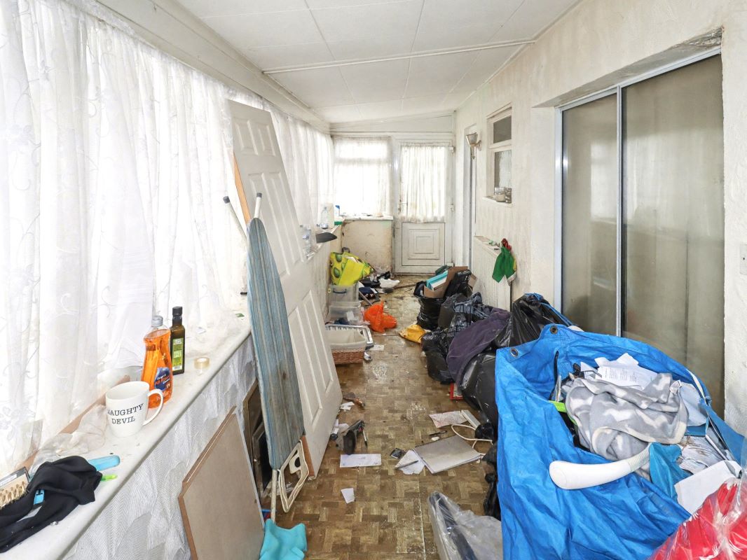 93 Old Run Road, Leeds, LS10 3AZ