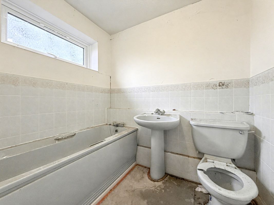 6 The Pewfist Spinney, Westhoughton, Bolton, BL5 2UN