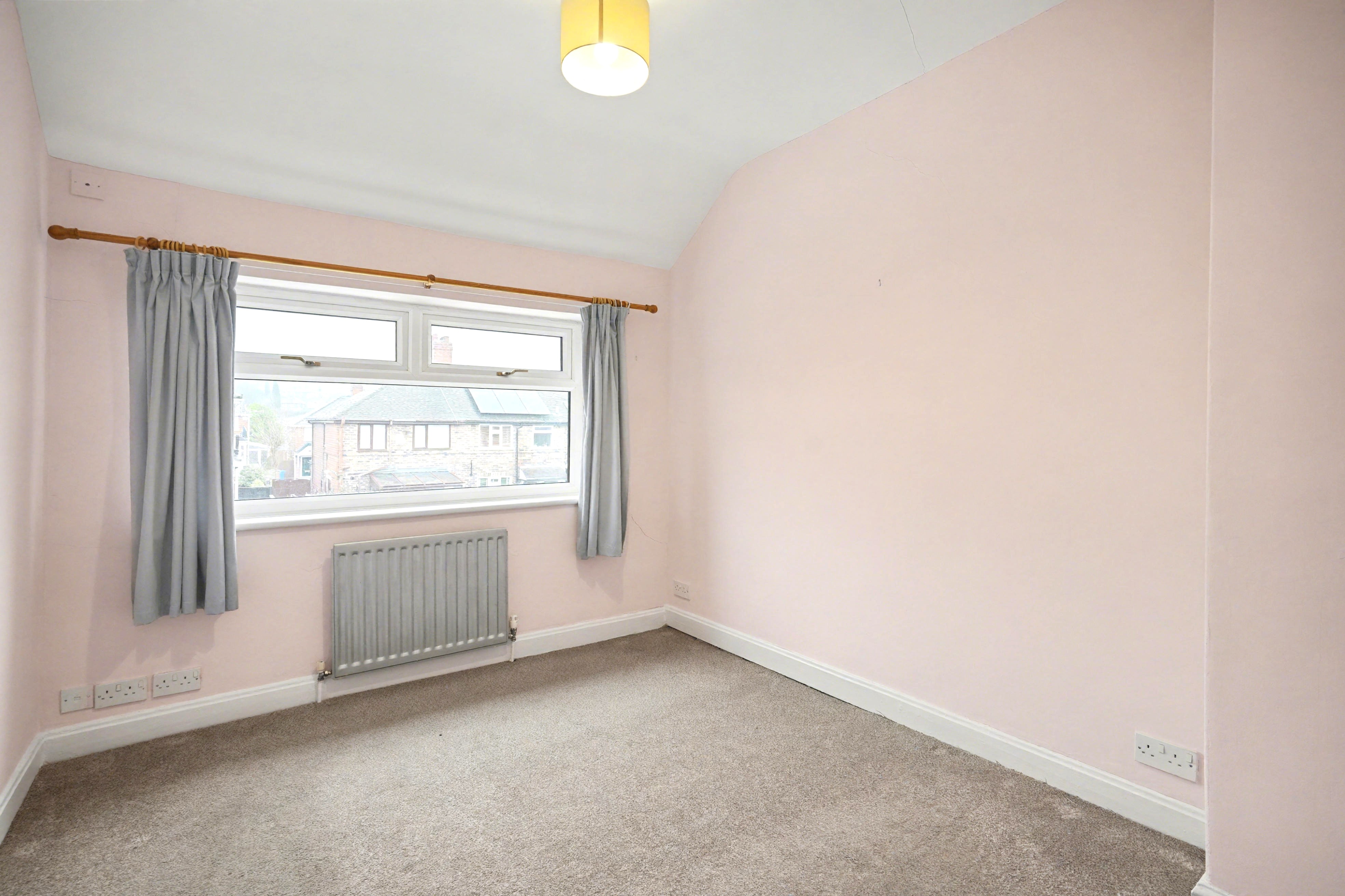 Image 7 of 18