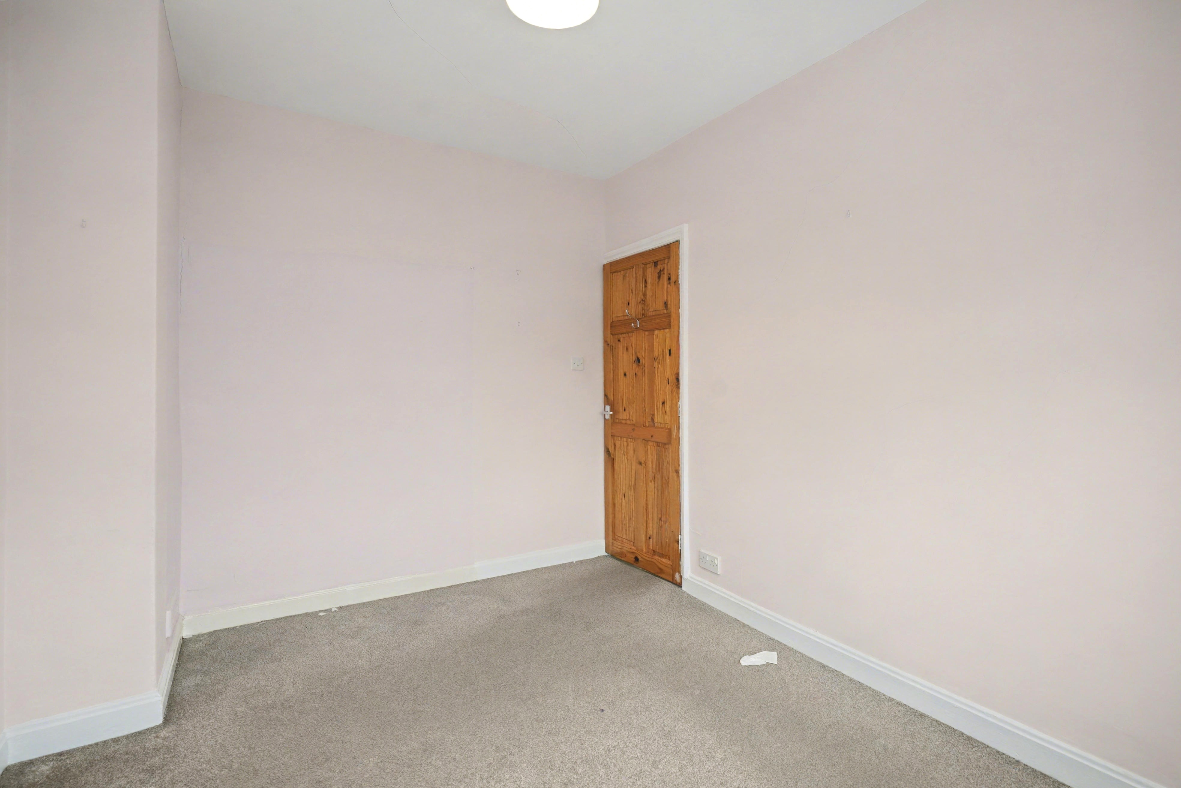 Image 8 of 18
