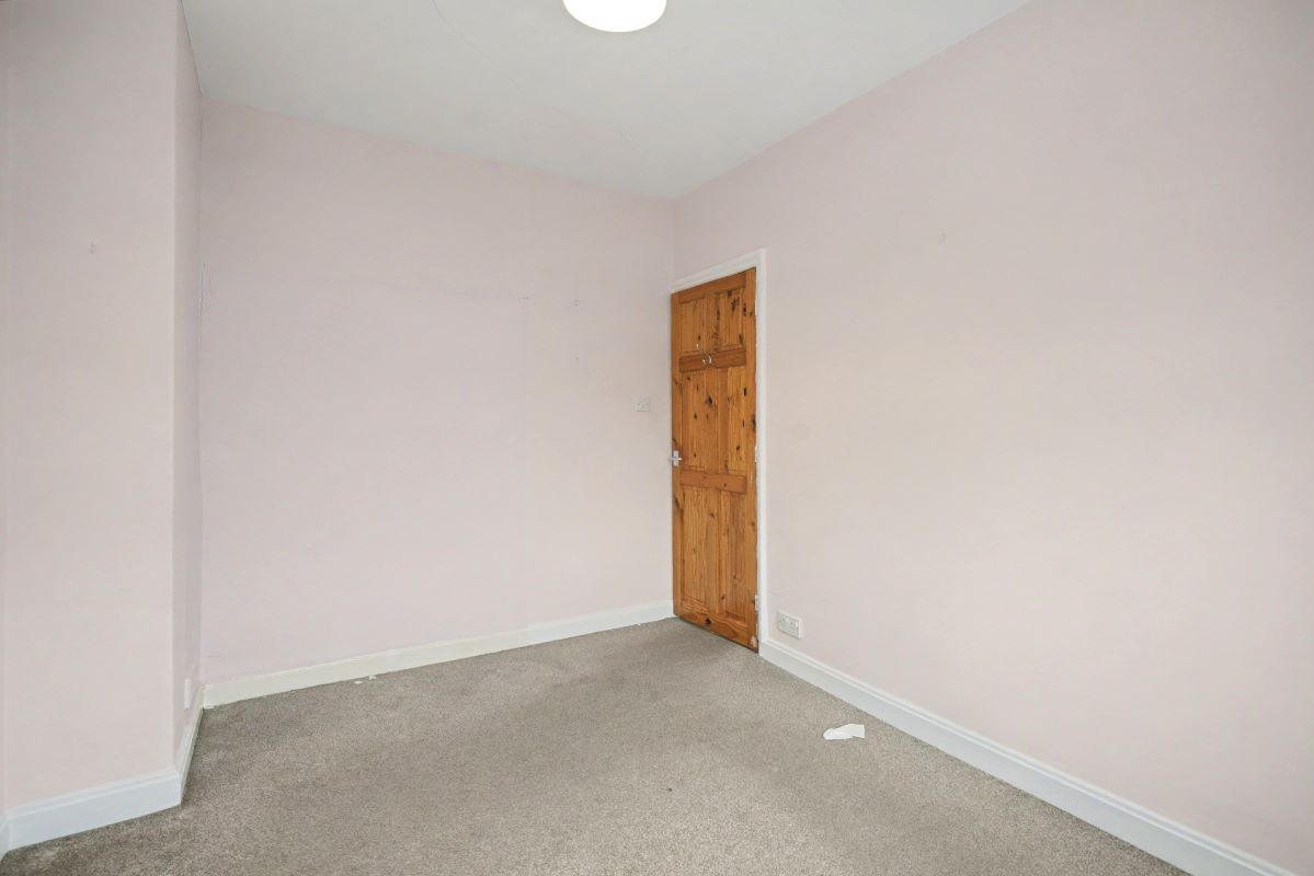 Image 8 of 18