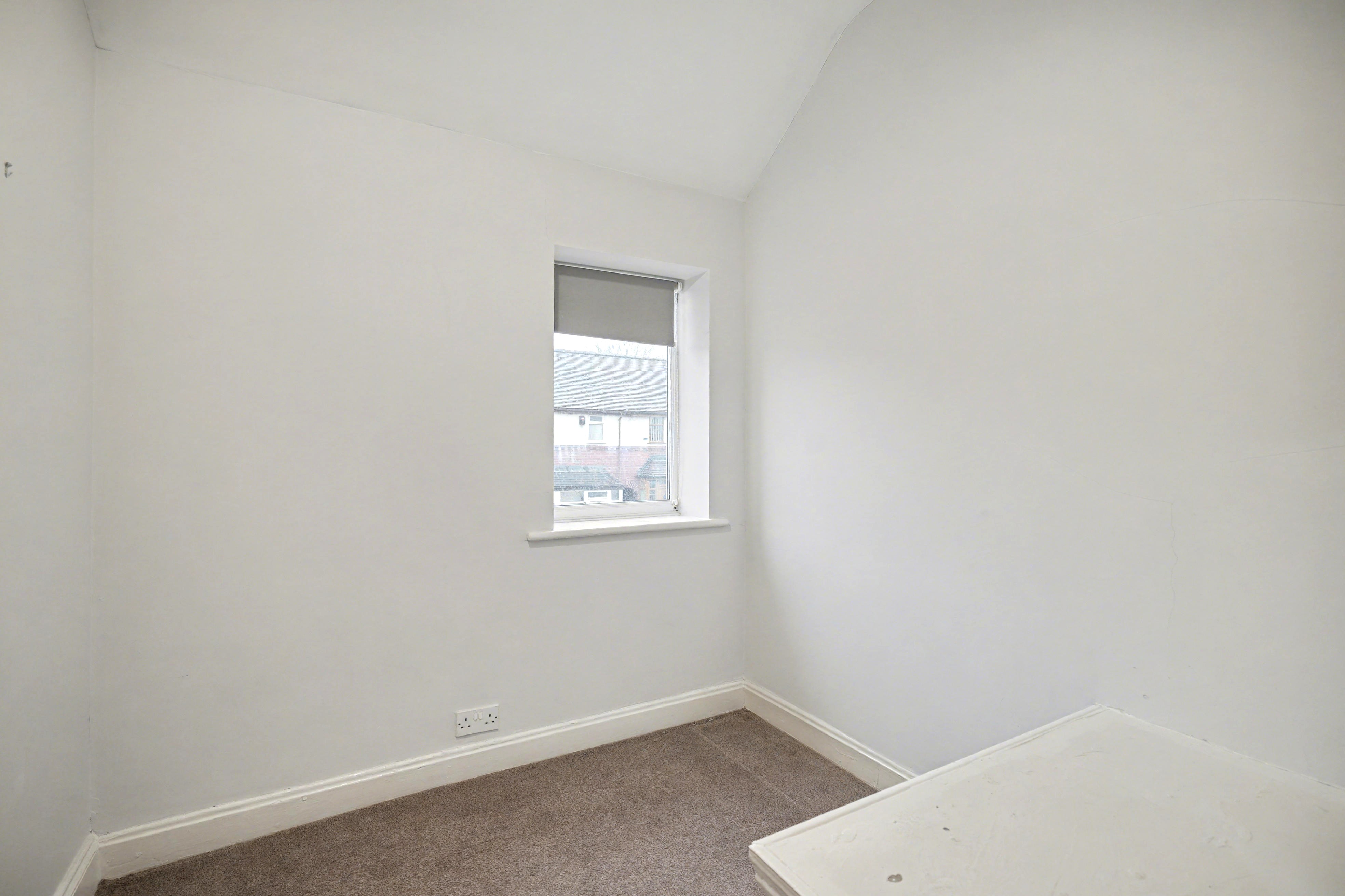 Image 11 of 18