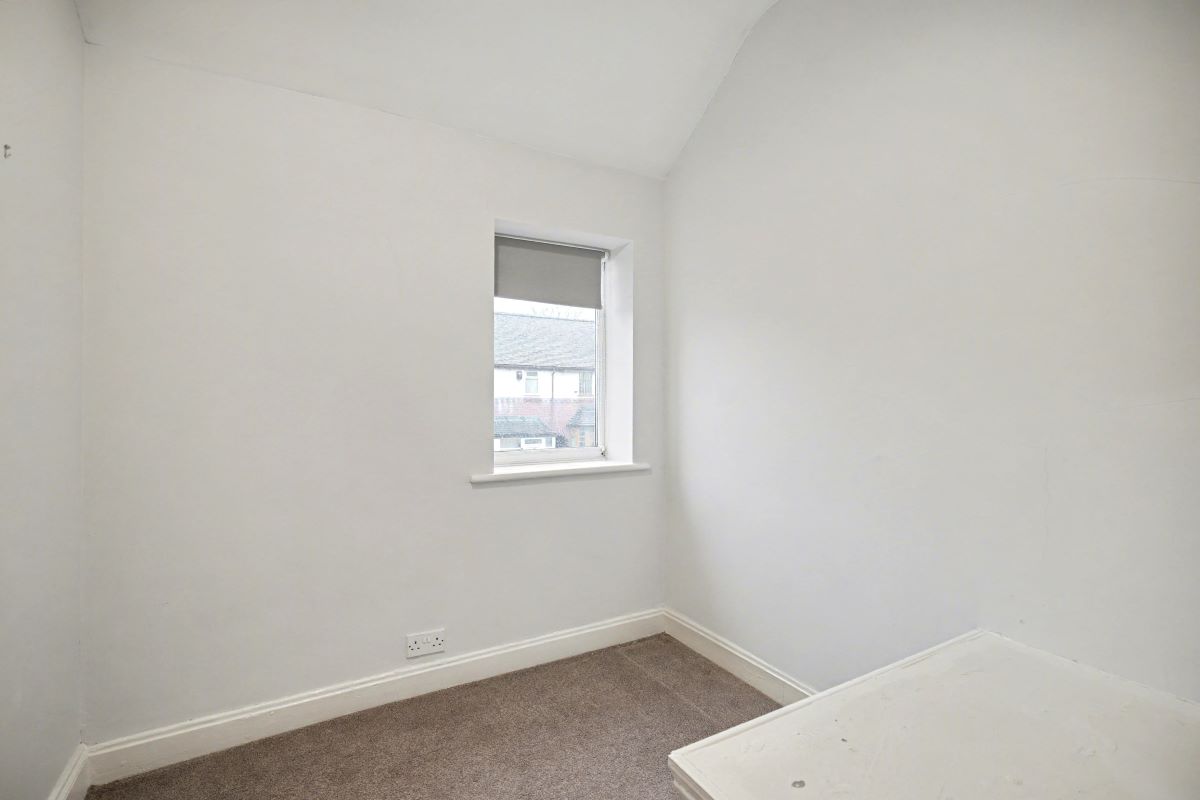 Image 11 of 18