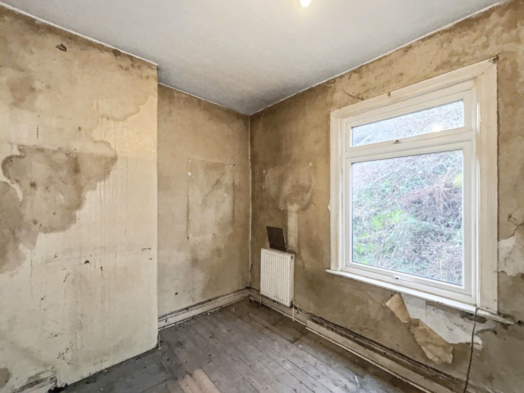 713 Manchester Road, Huddersfield, HD4 5SH