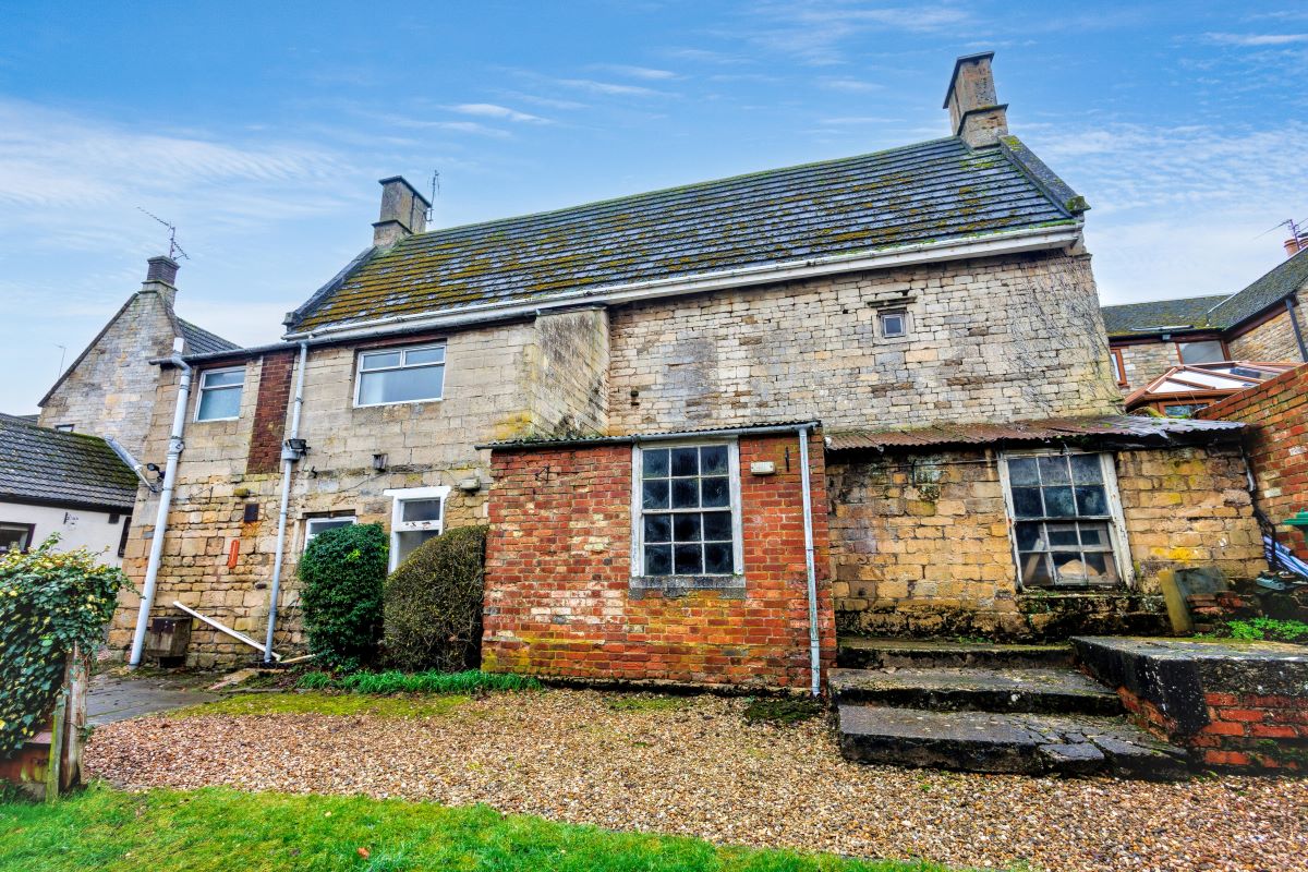 23 Corby Road, Weldon, Corby, NN17 3HS