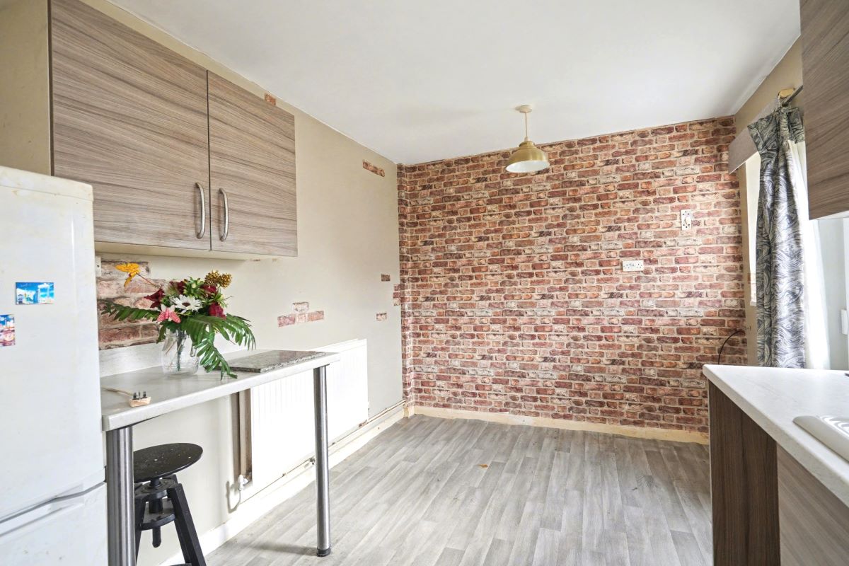 33 Whitwell Road, Nottingham, NG8 6JR