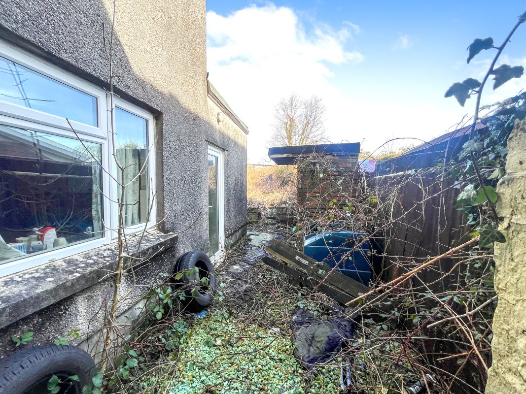 36 Tirycoed Road, Glanamman, Ammanford, SA18 2YE