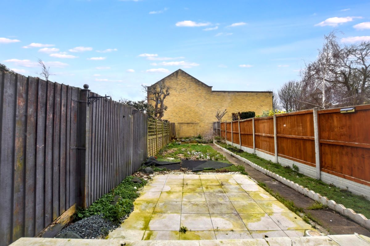 16 Macoma Terrace, Plumstead, SE18 2QN