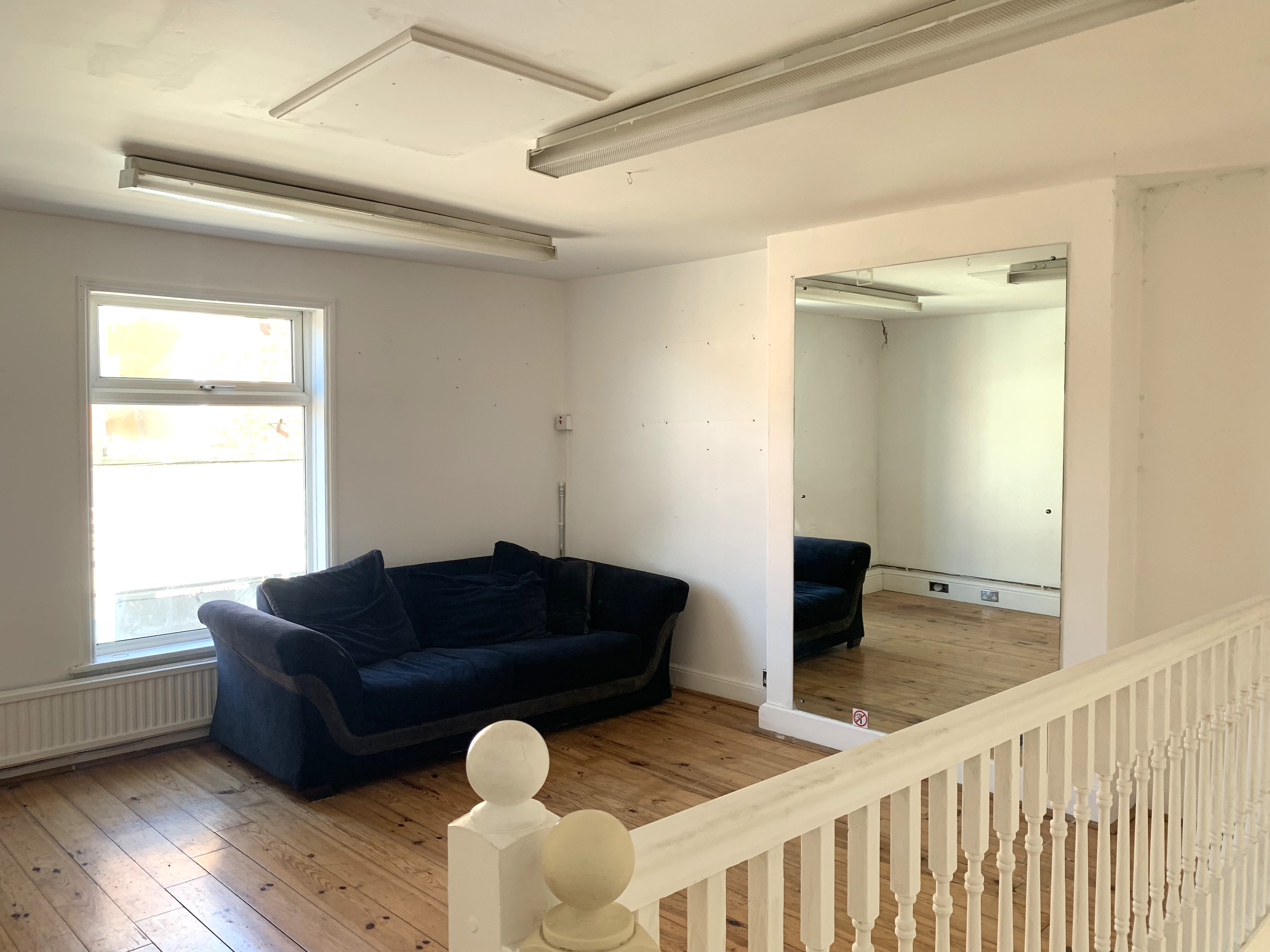Image 6 of 8