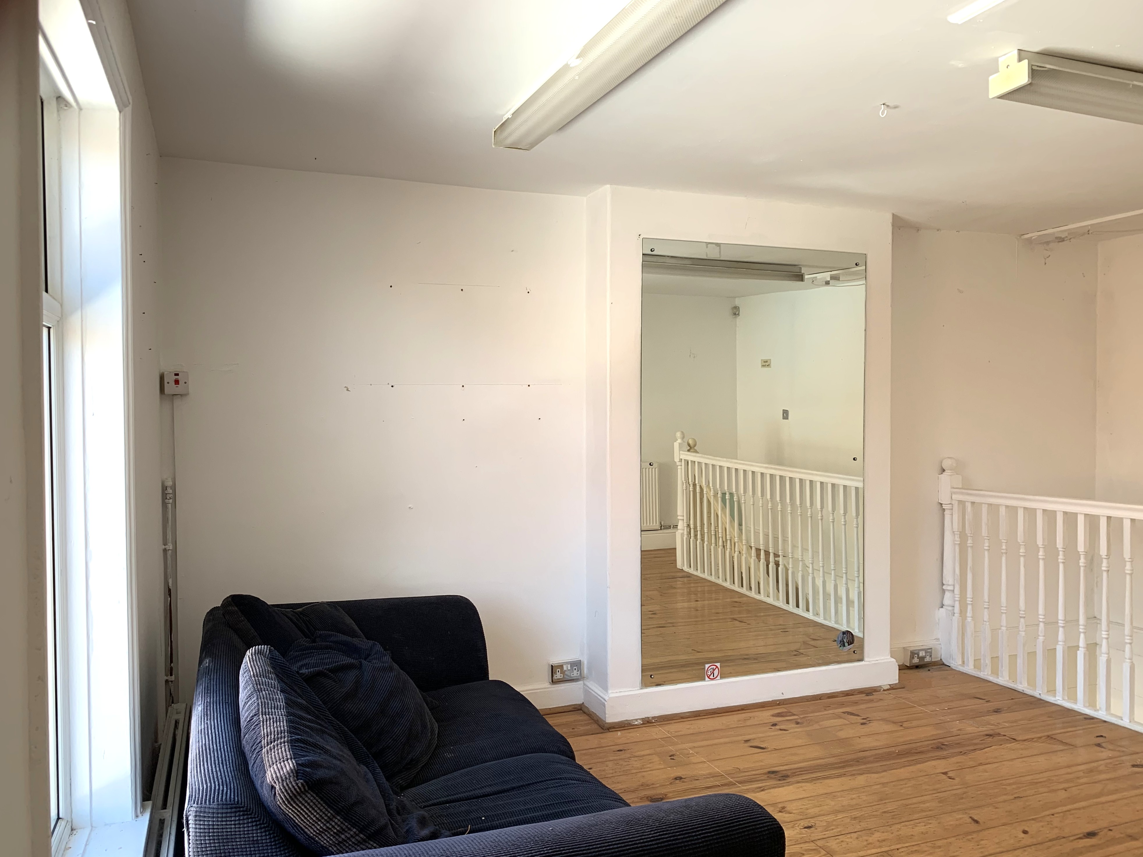 Image 7 of 8