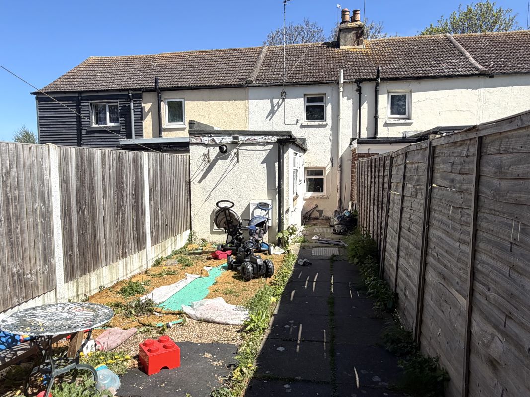 3 Railway Terrace, All Saints Avenue, Margate, CT9 5TG