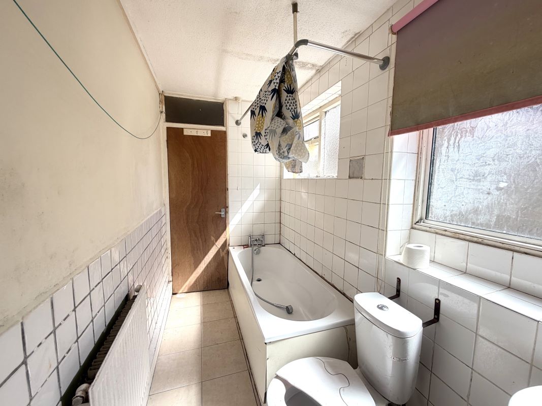 3 Railway Terrace, All Saints Avenue, Margate, CT9 5TG