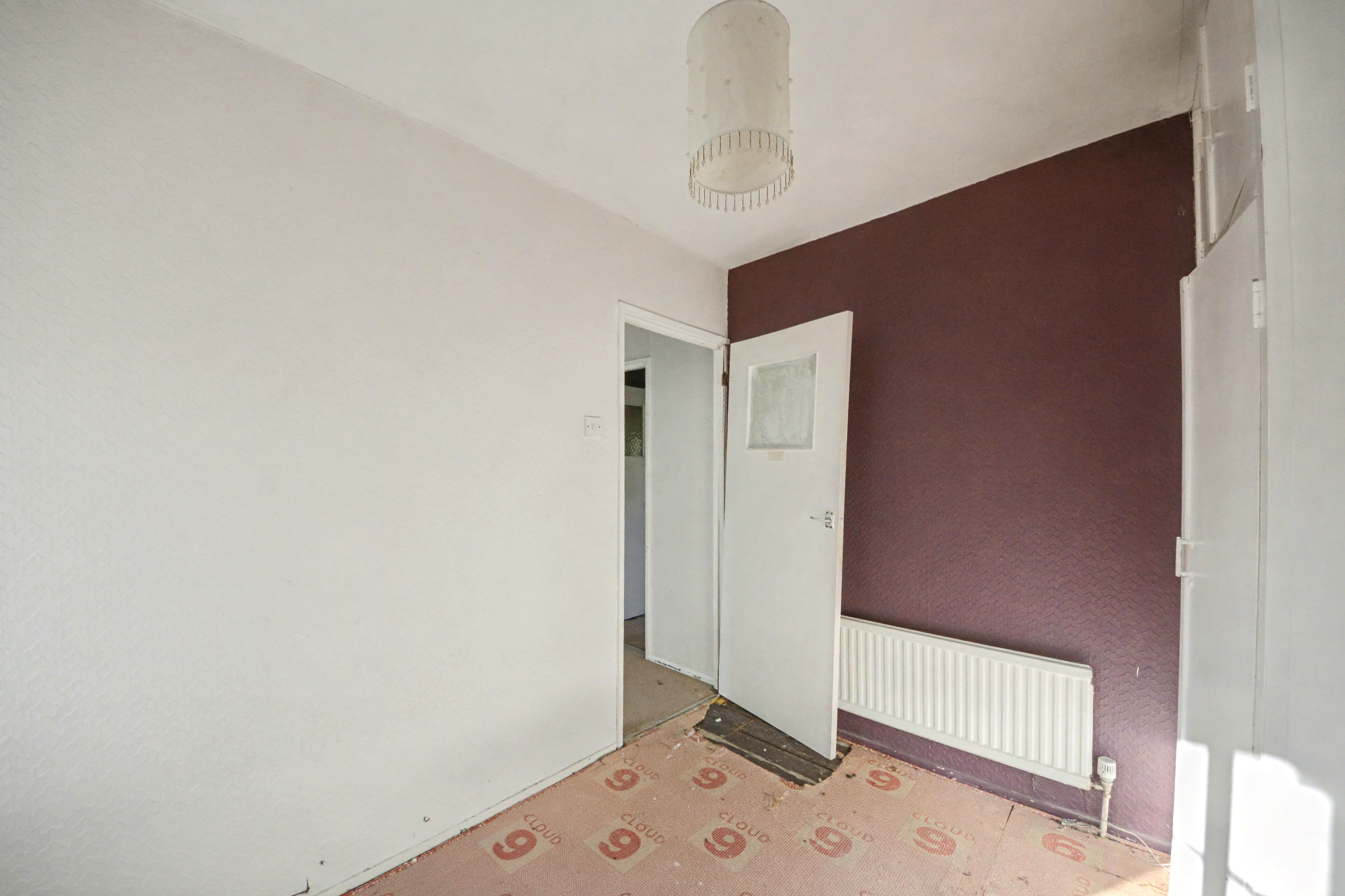 Image 9 of 16