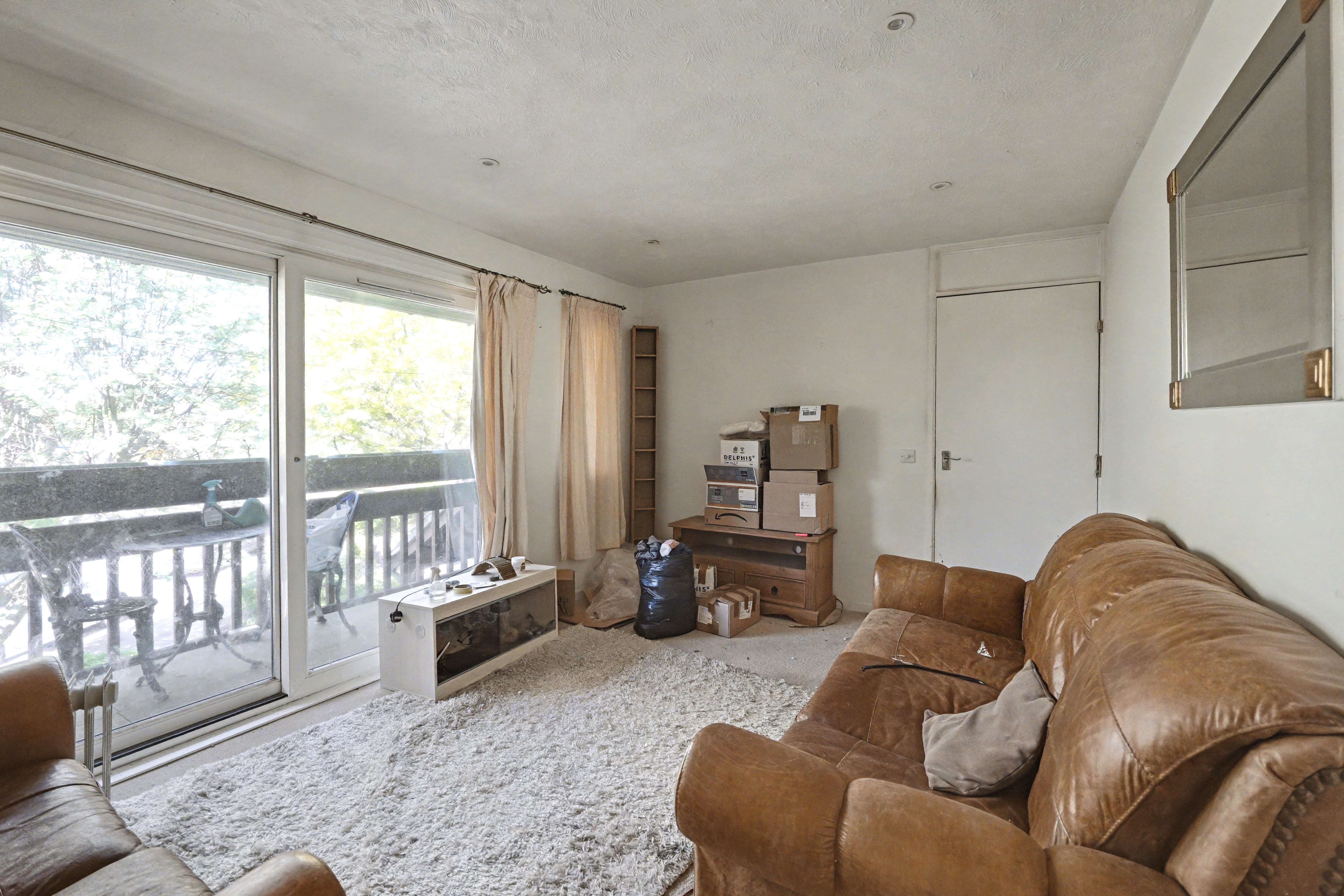 Image 2 of 12