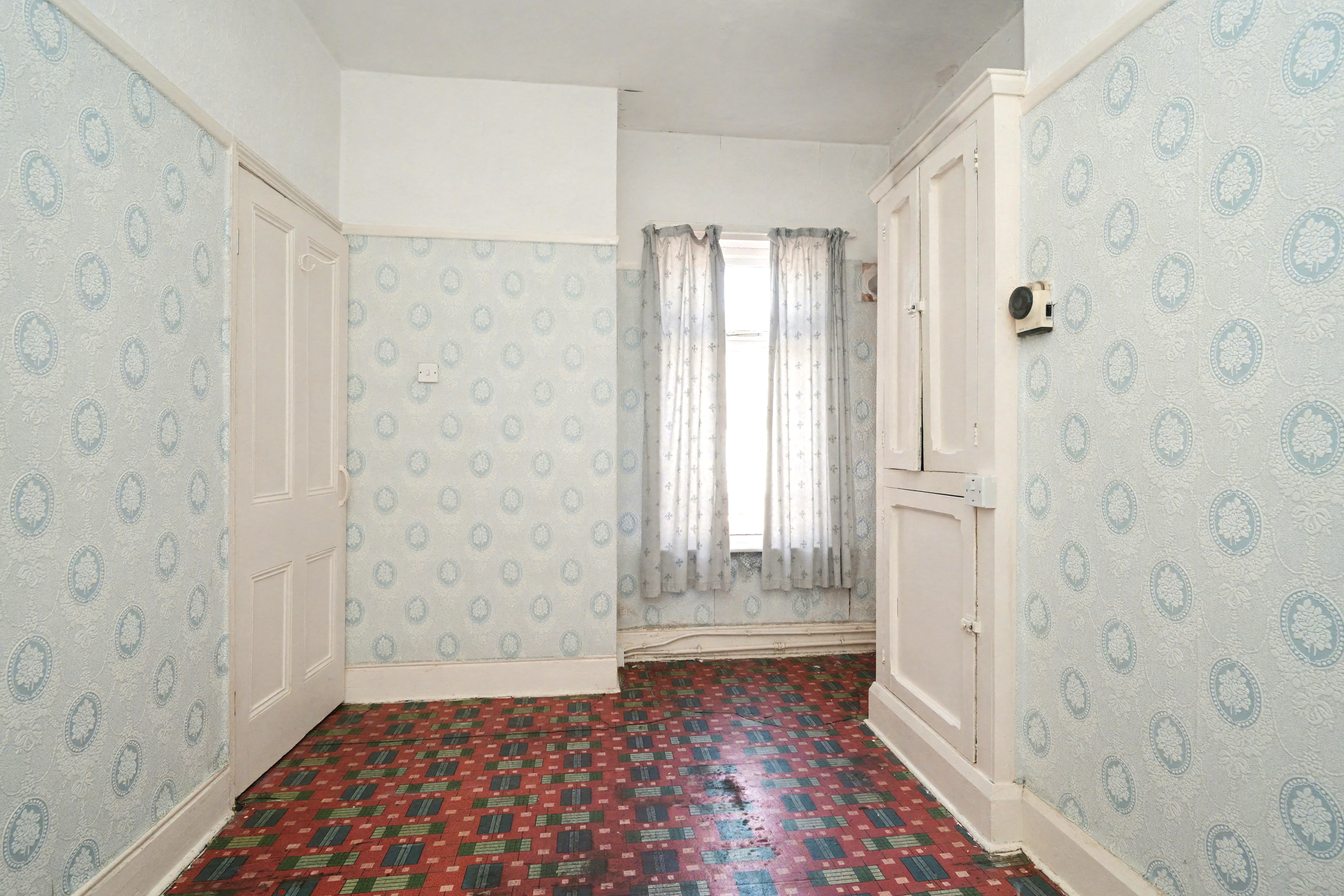 Image 12 of 19