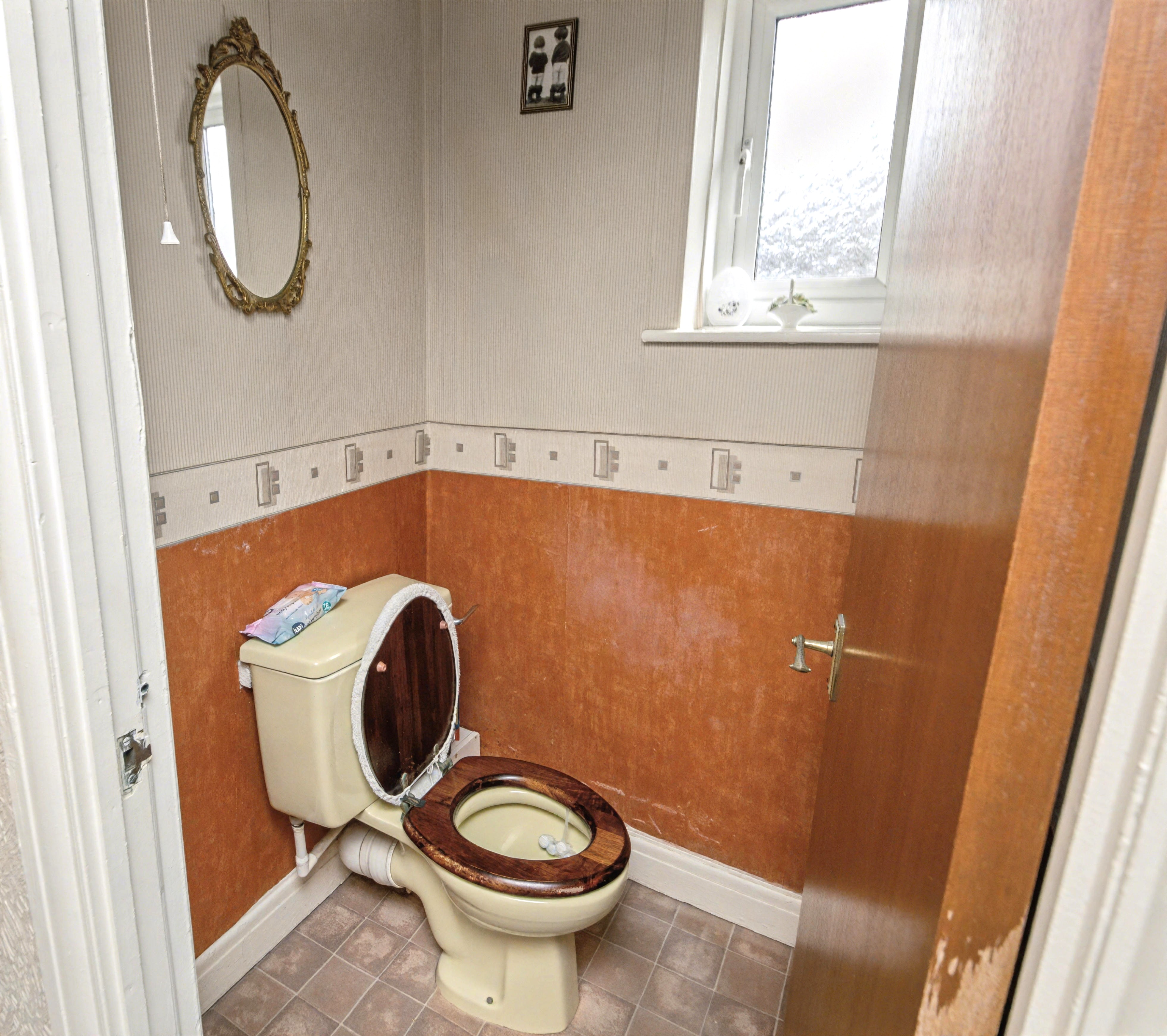 Image 11 of 16