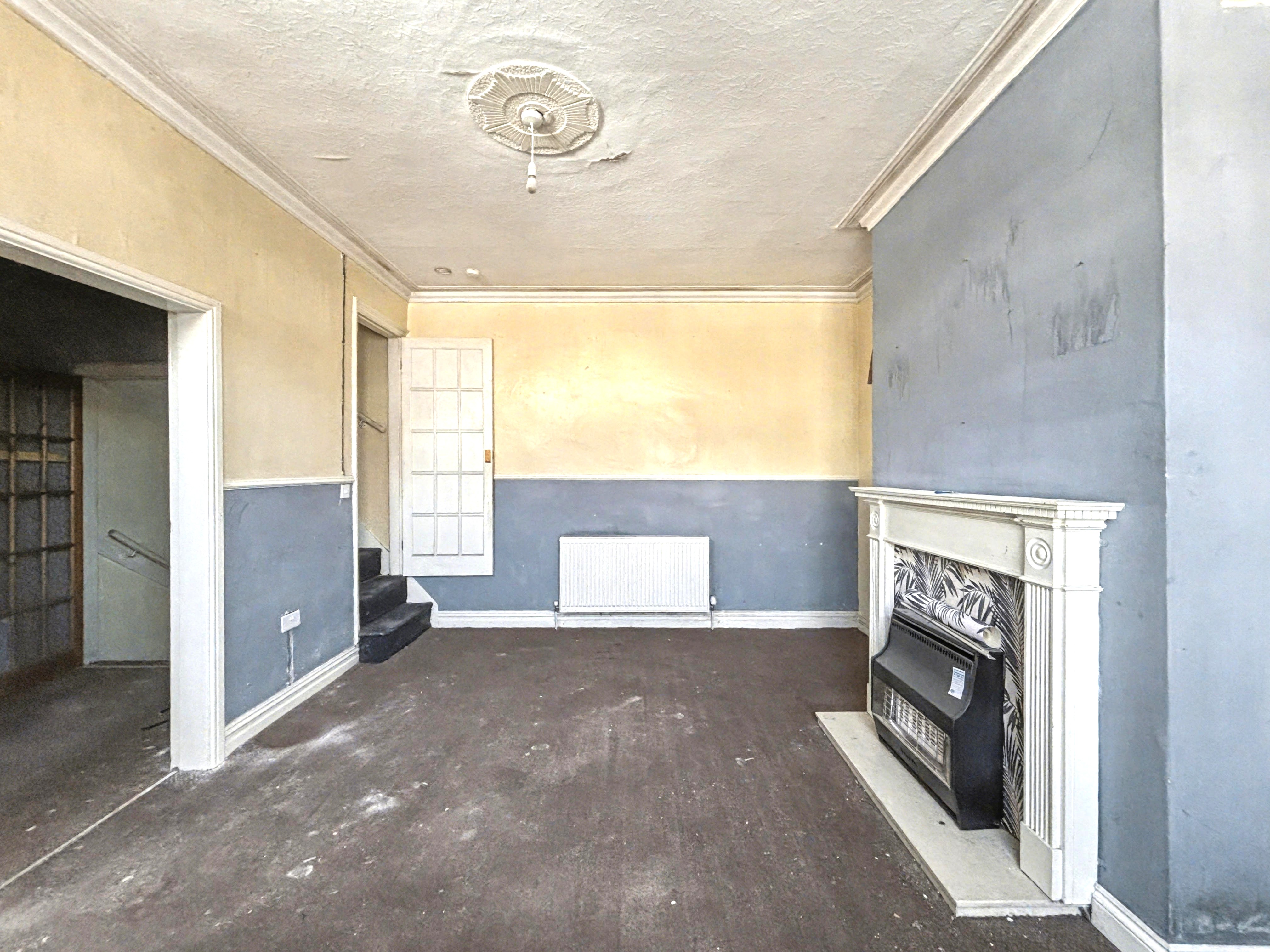 Image 2 of 14