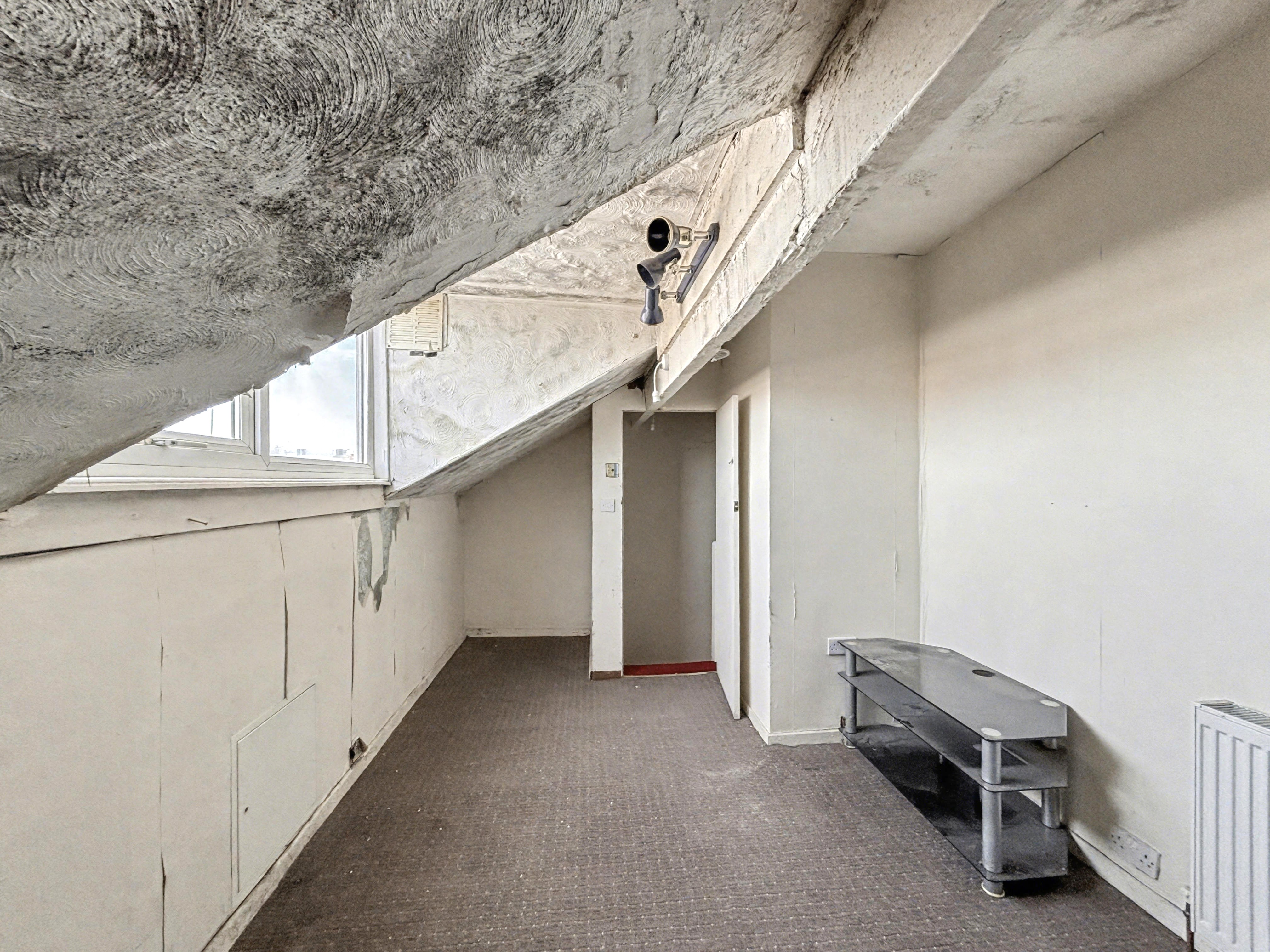 Image 11 of 14