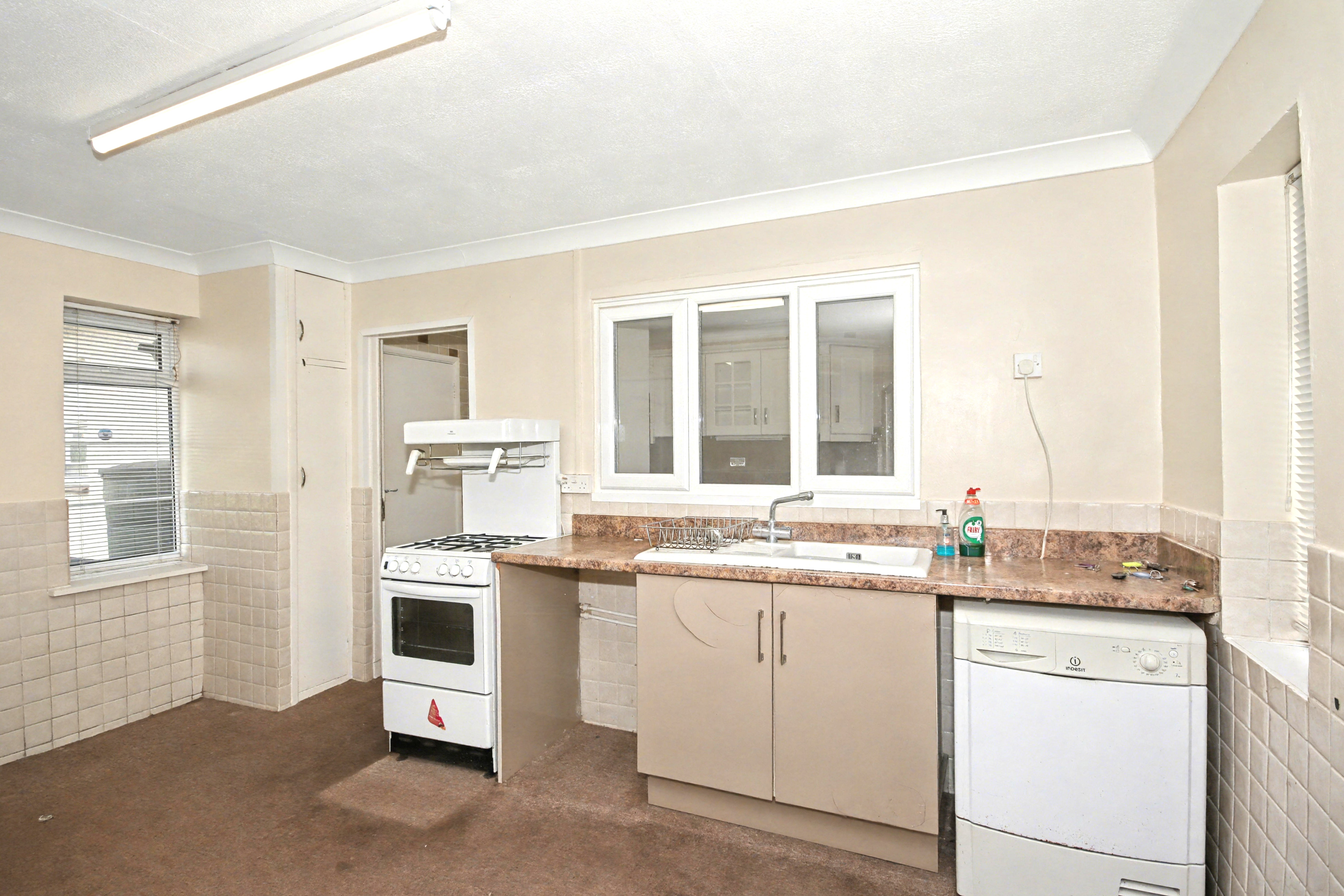 Image 20 of 28