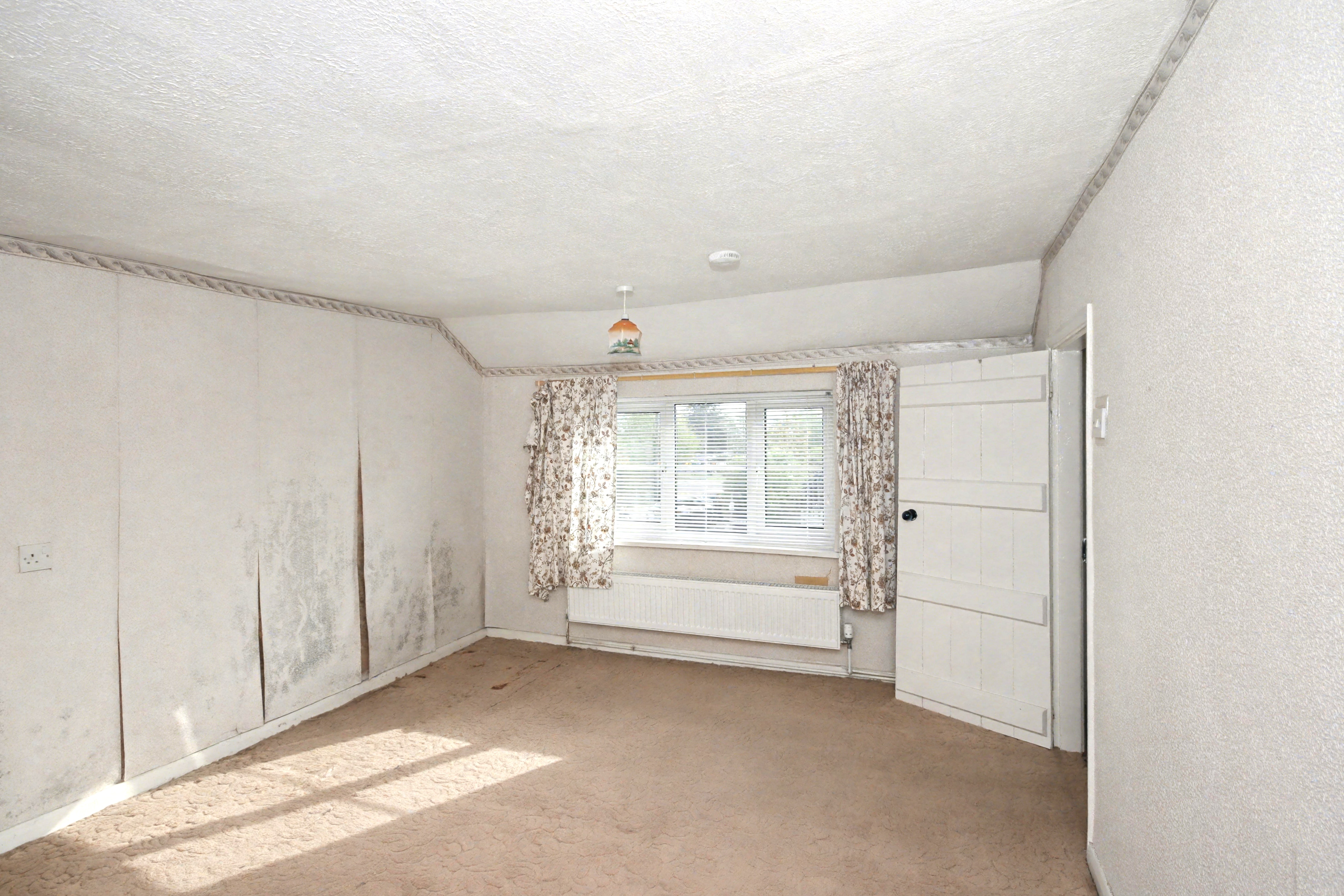 Image 18 of 28