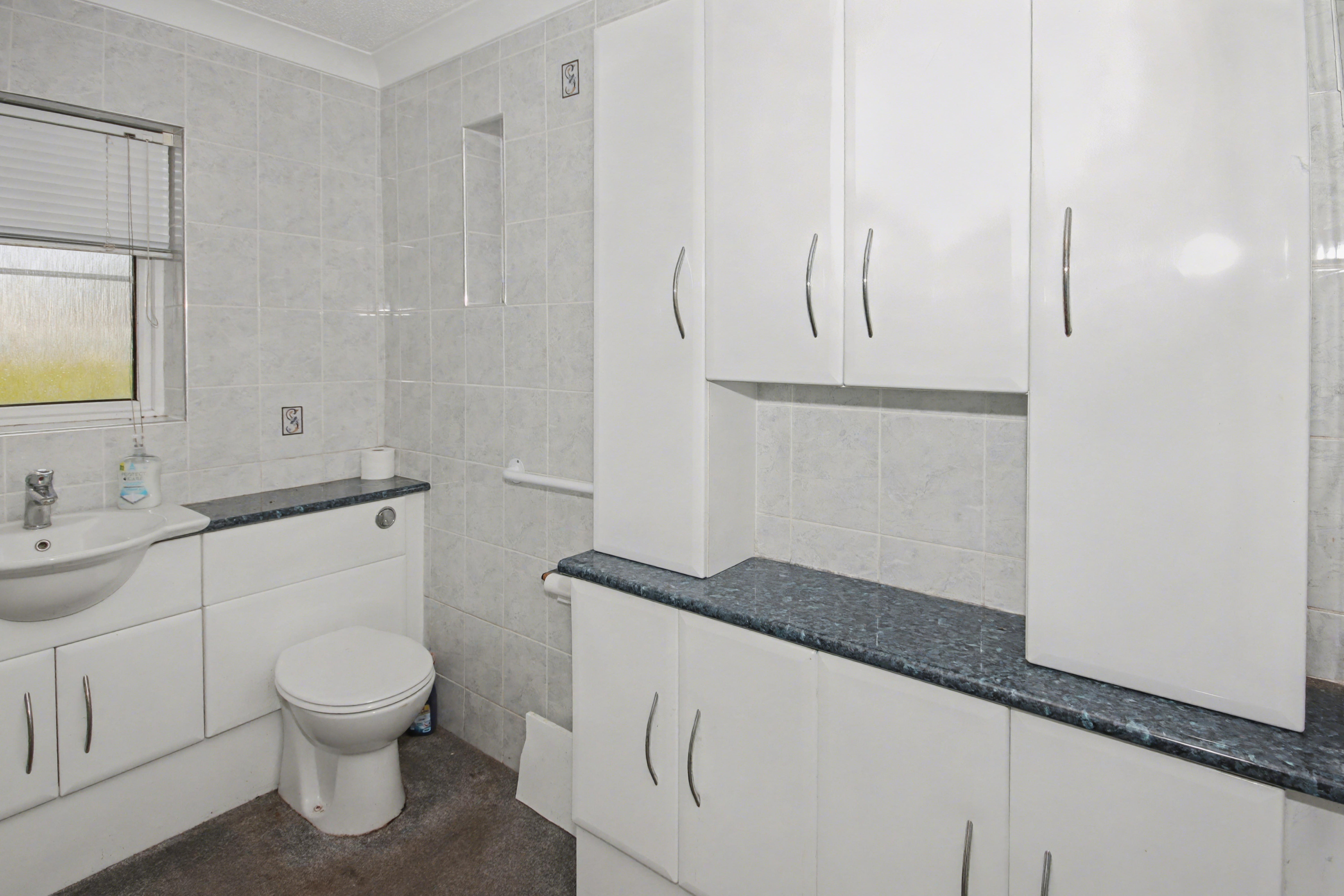 Image 22 of 28