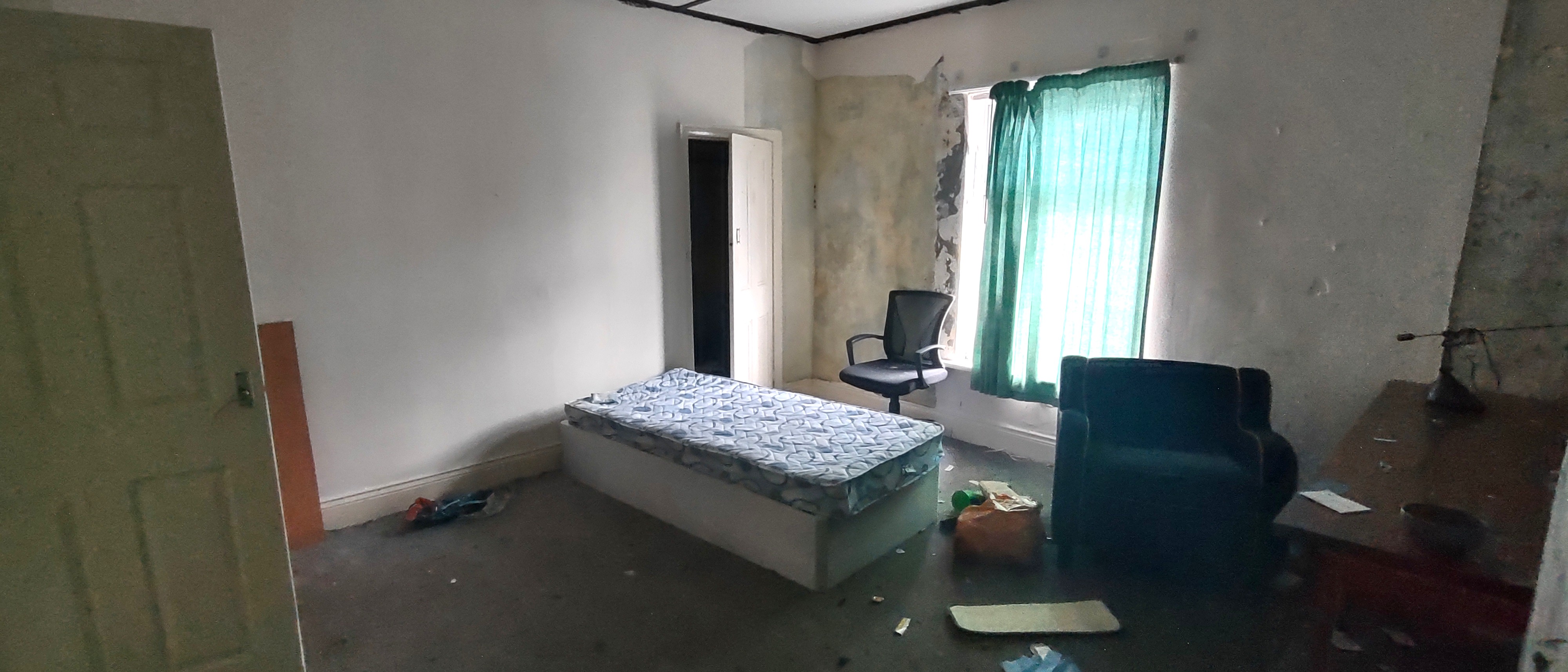 Image 6 of 10