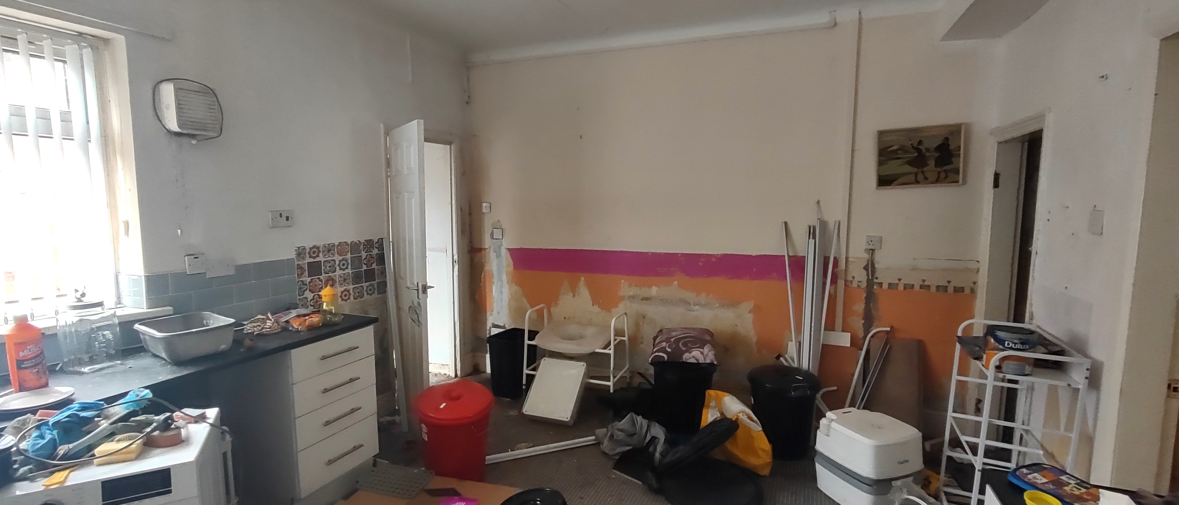 Image 3 of 10