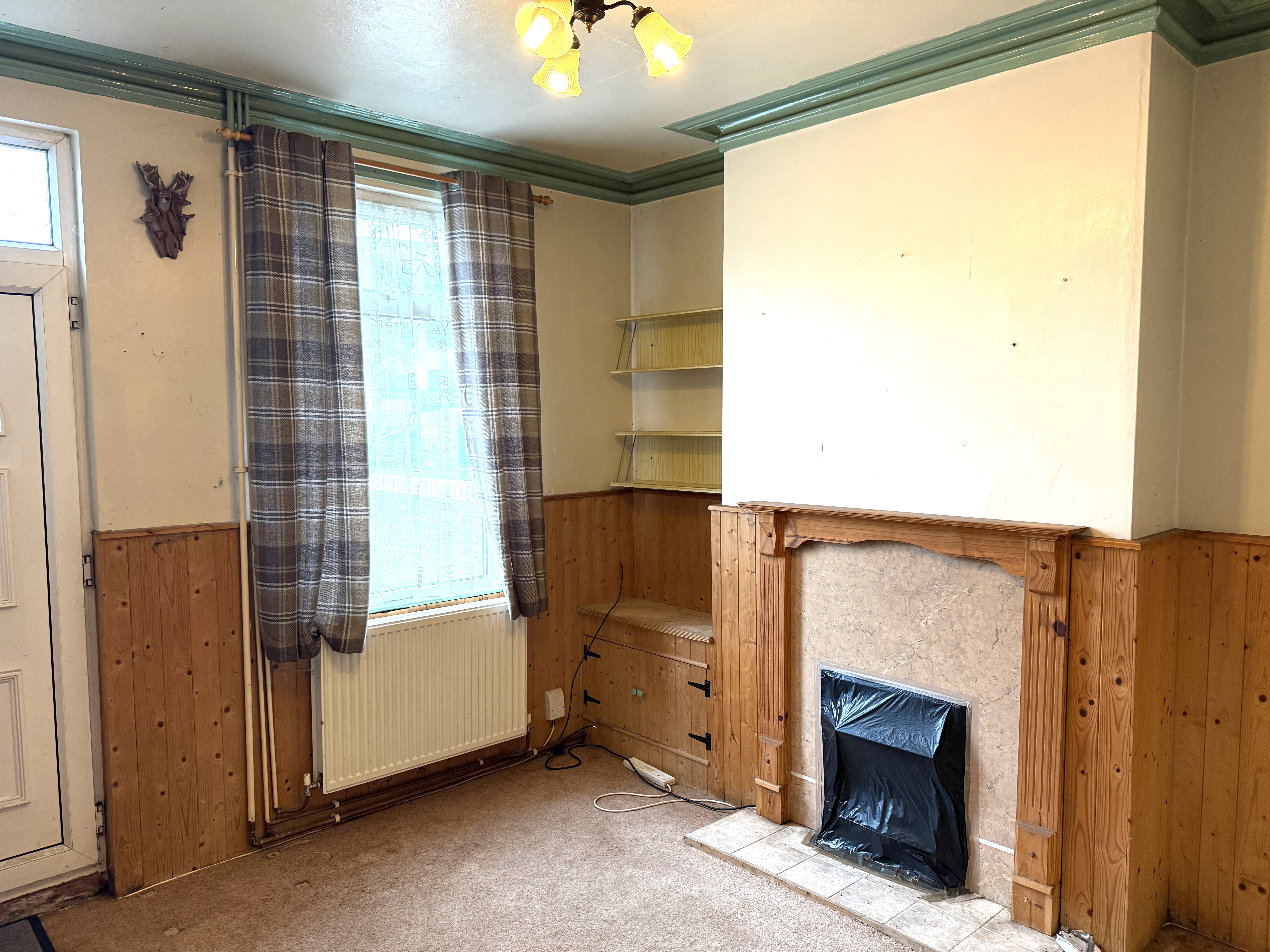 Image 2 of 7