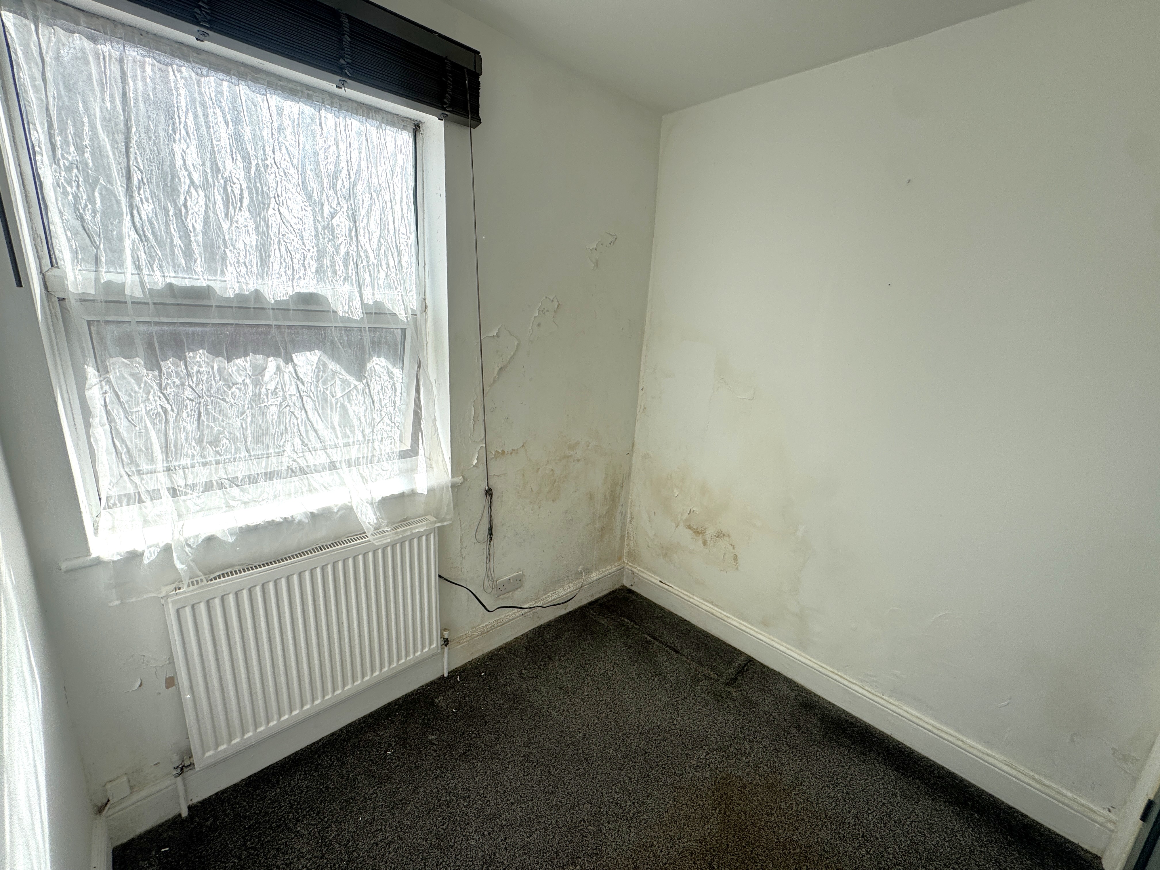 Image 9 of 39