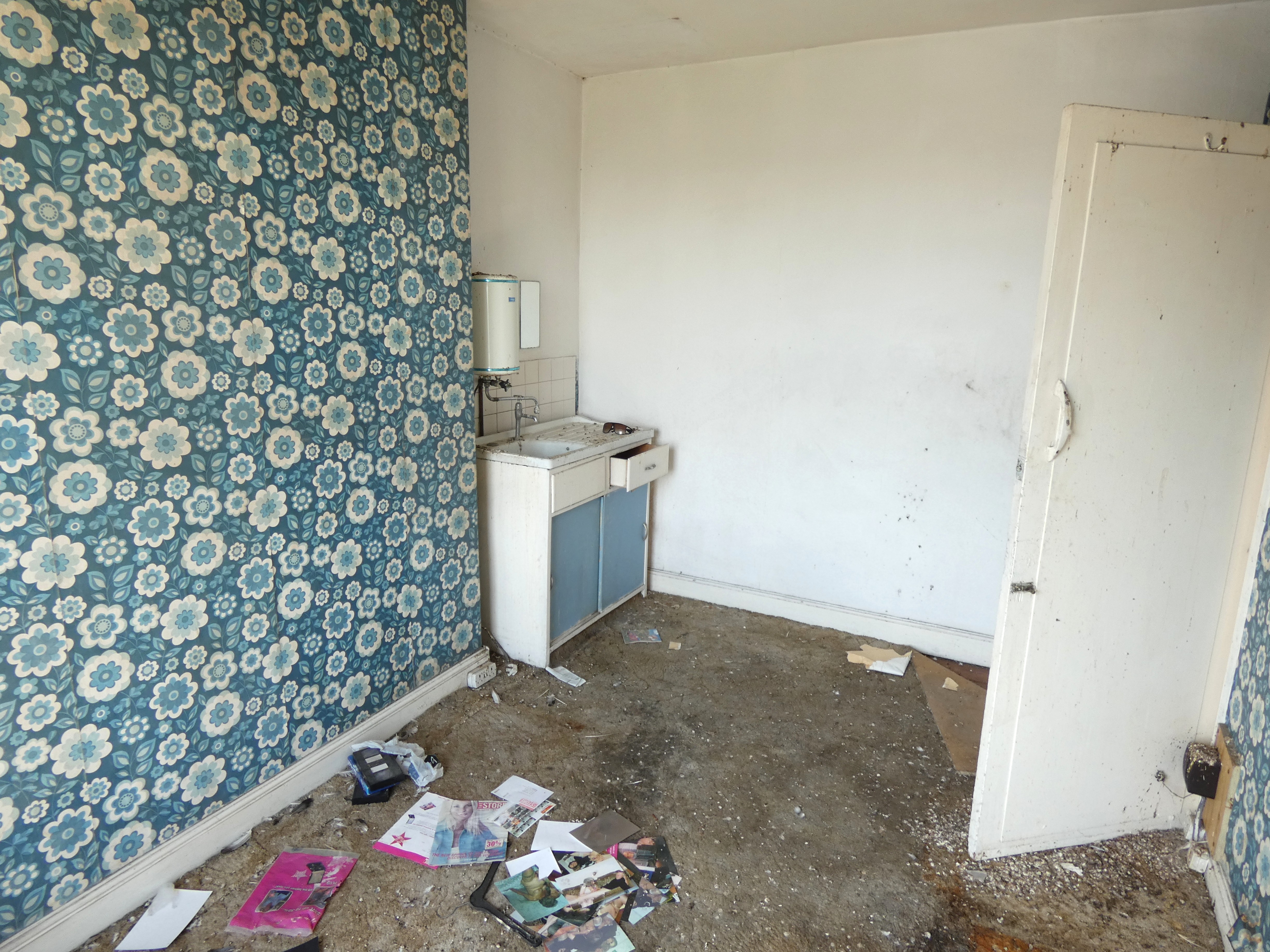 Image 10 of 13