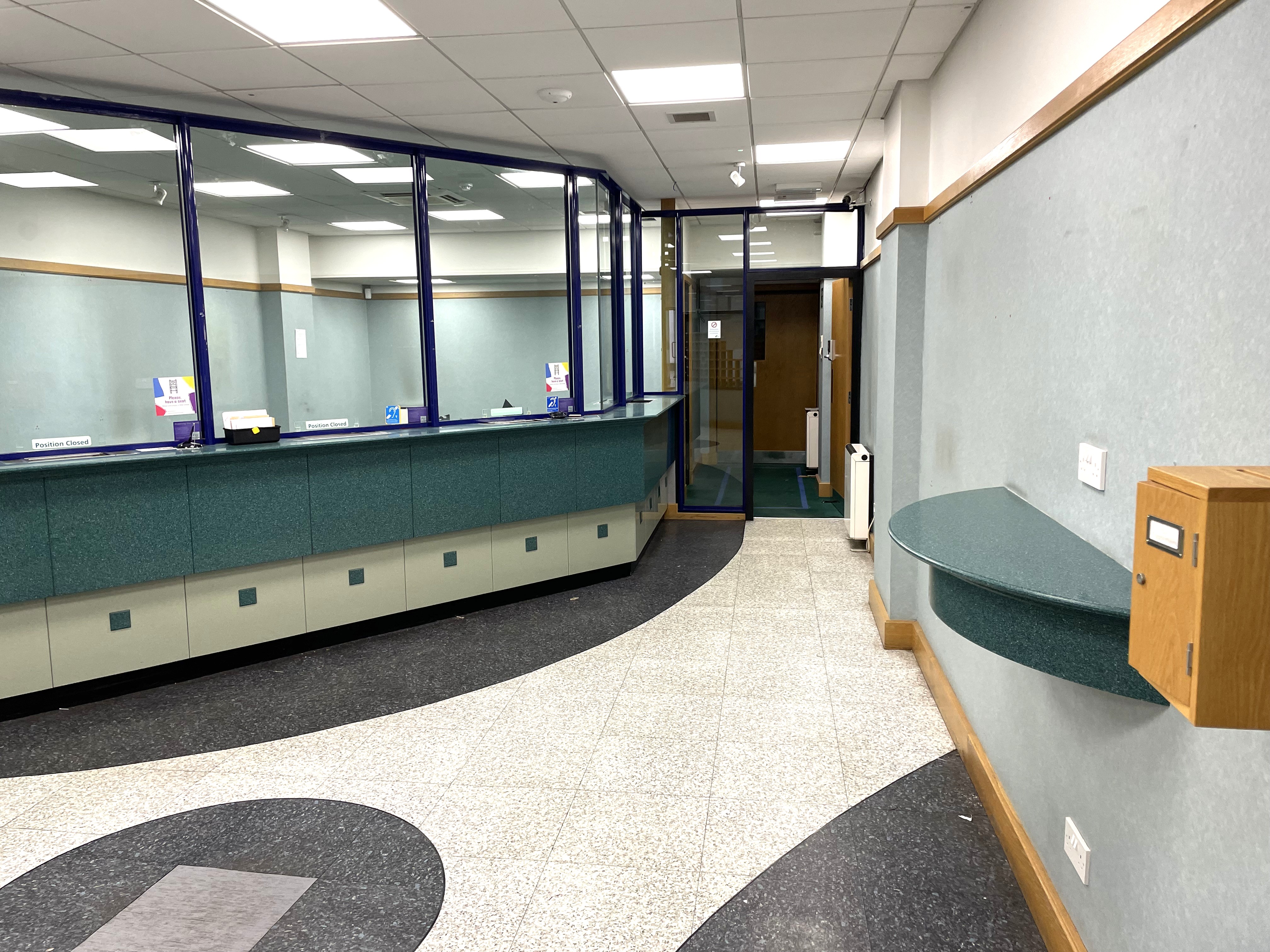 Image 4 of 7