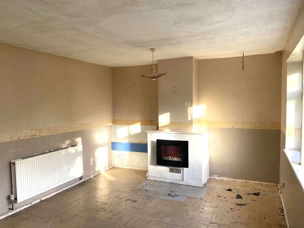 Image 2 of 11