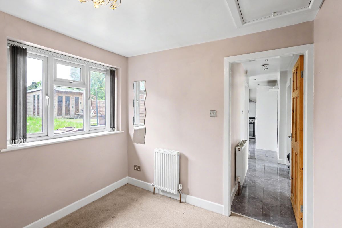 Image 11 of 18